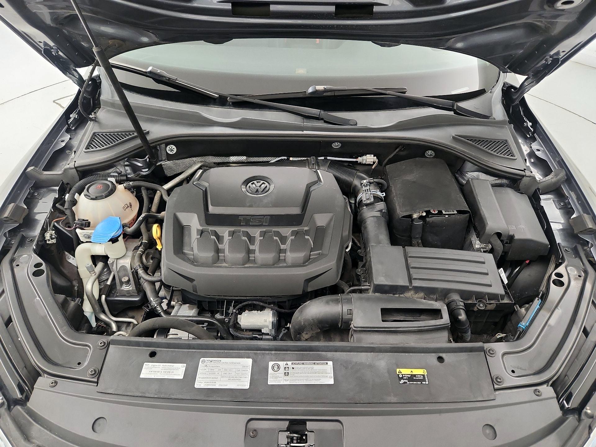 Thumbnail: 2018 Volkswagen Passat - 20
