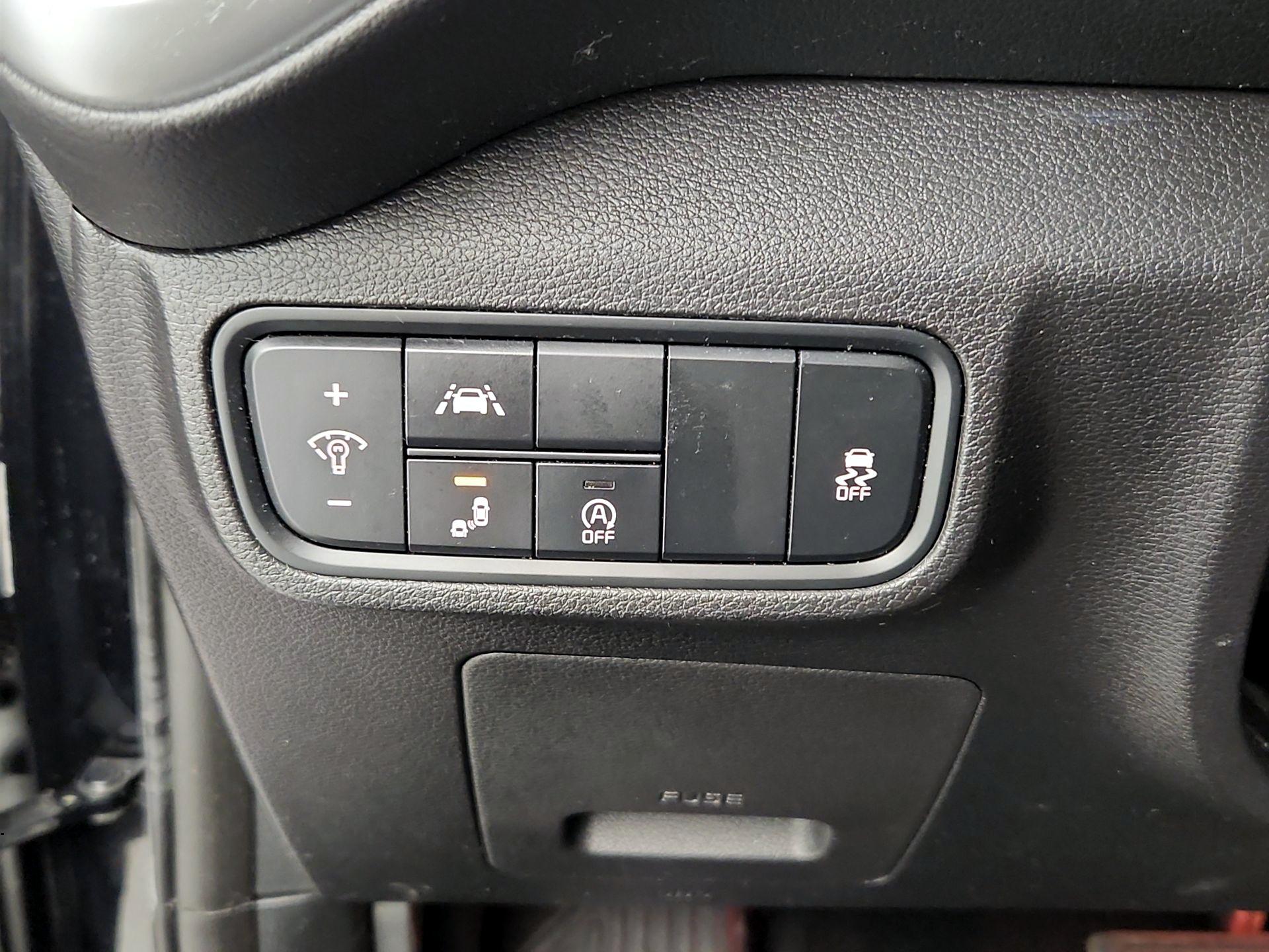 Thumbnail: 2020 Kia Soul - 13