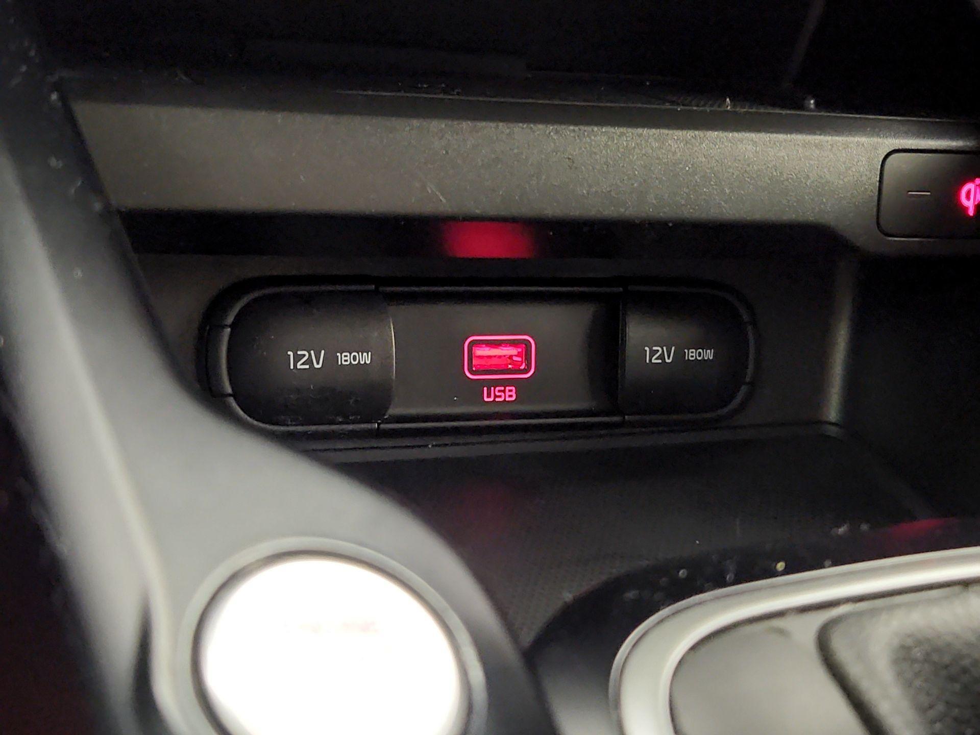 Thumbnail: 2020 Kia Soul - 18