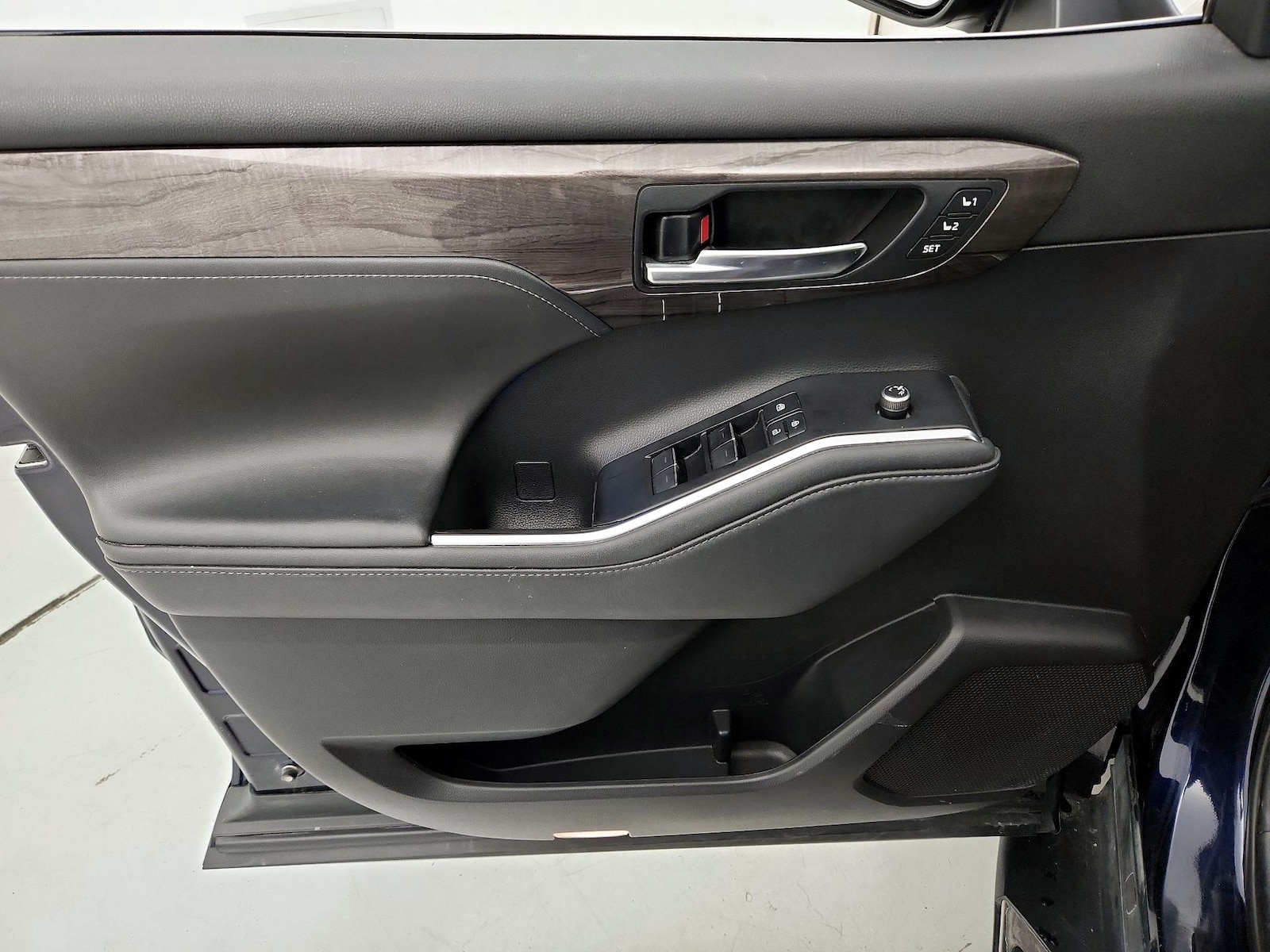 2021 Toyota Highlander Limited - Photo 13