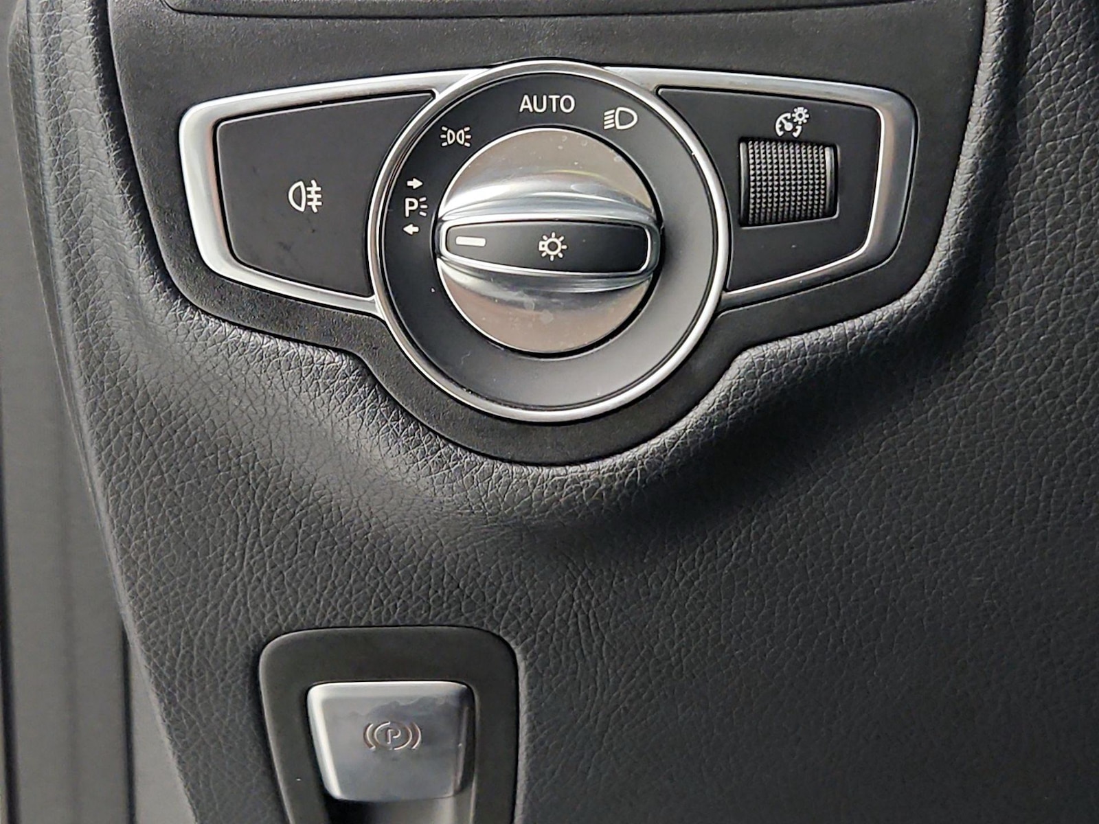 2019 Mercedes-Benz GLC GLC300 - Photo 14