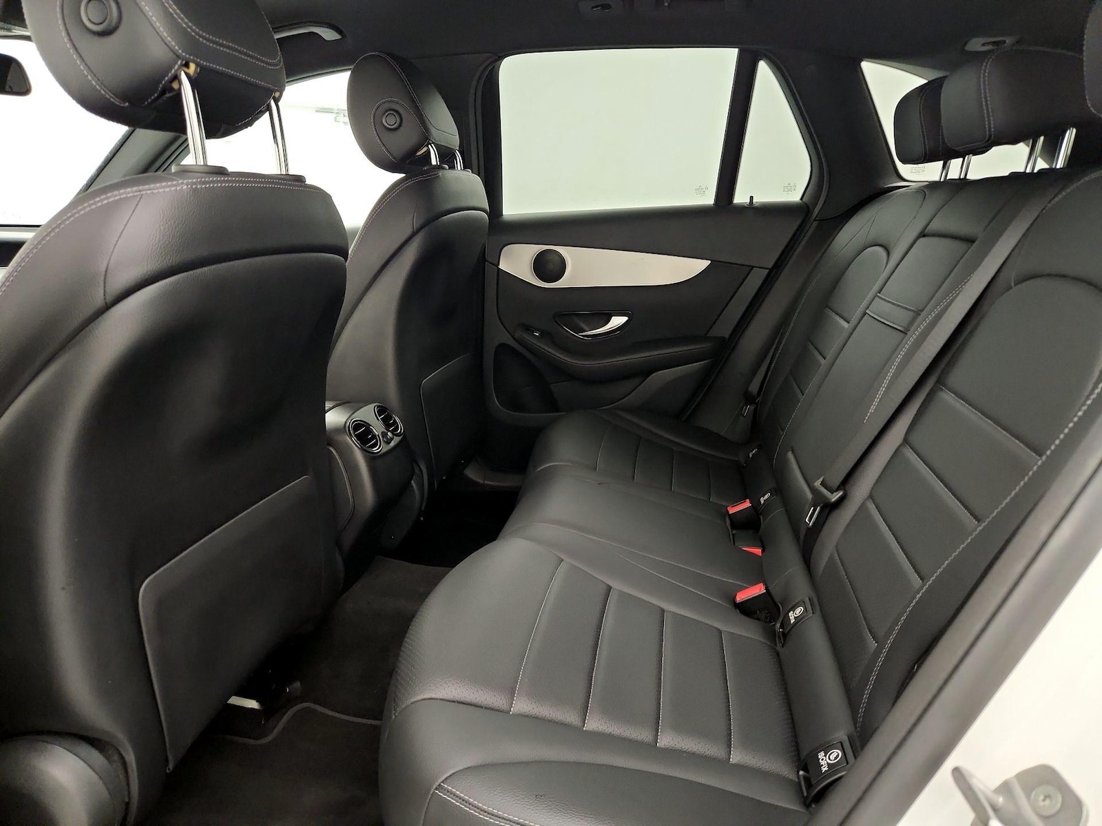 2019 Mercedes-Benz GLC GLC300 - Photo 20