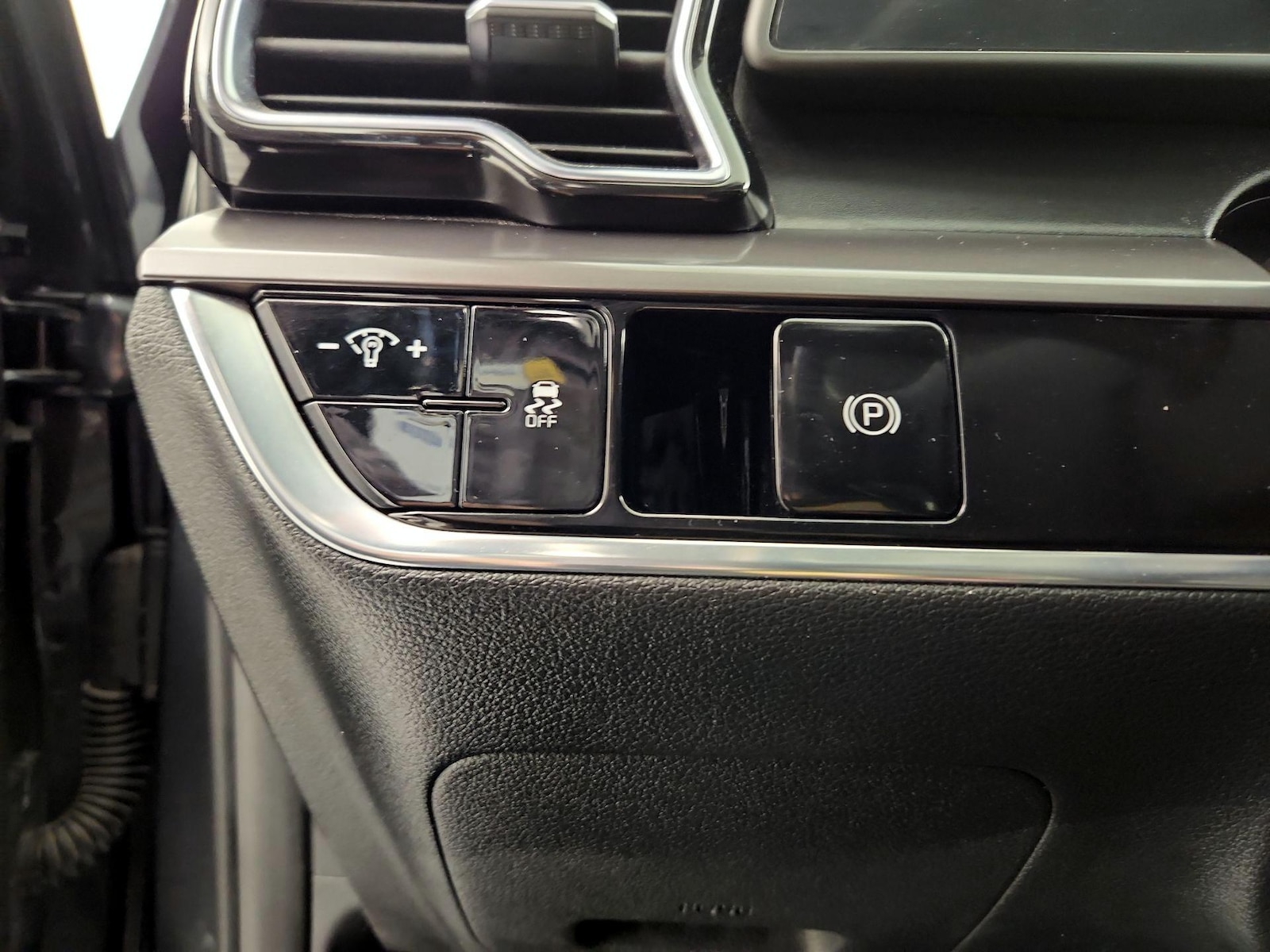 2023 Kia Sportage EX - Photo 14