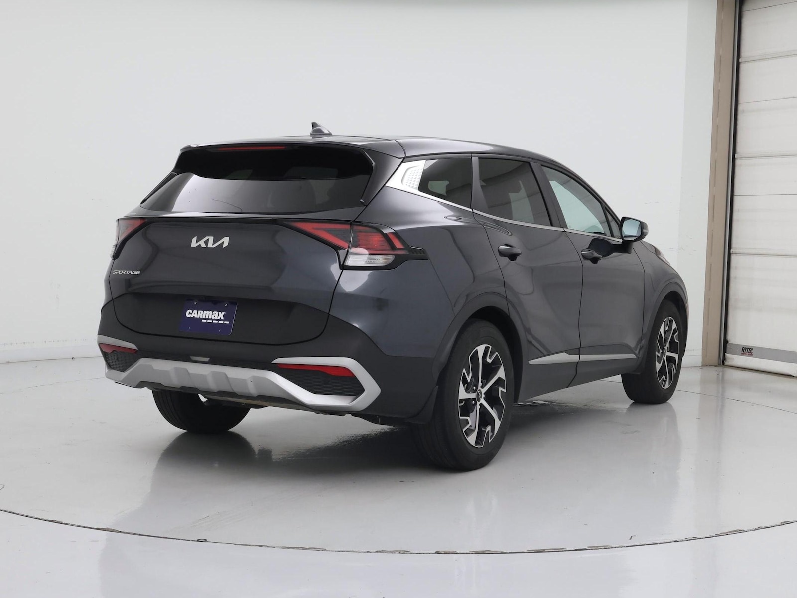 2023 Kia Sportage EX - Photo 9