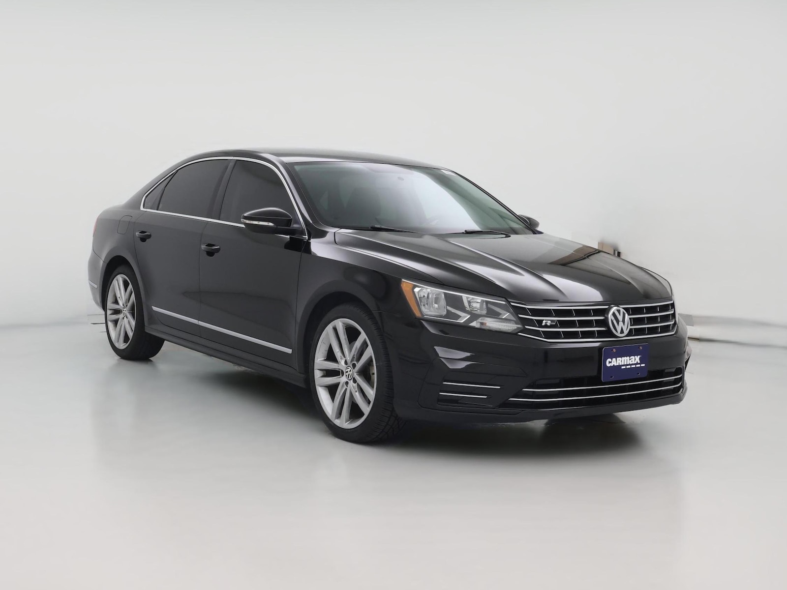 2016 Volkswagen Passat R-Line