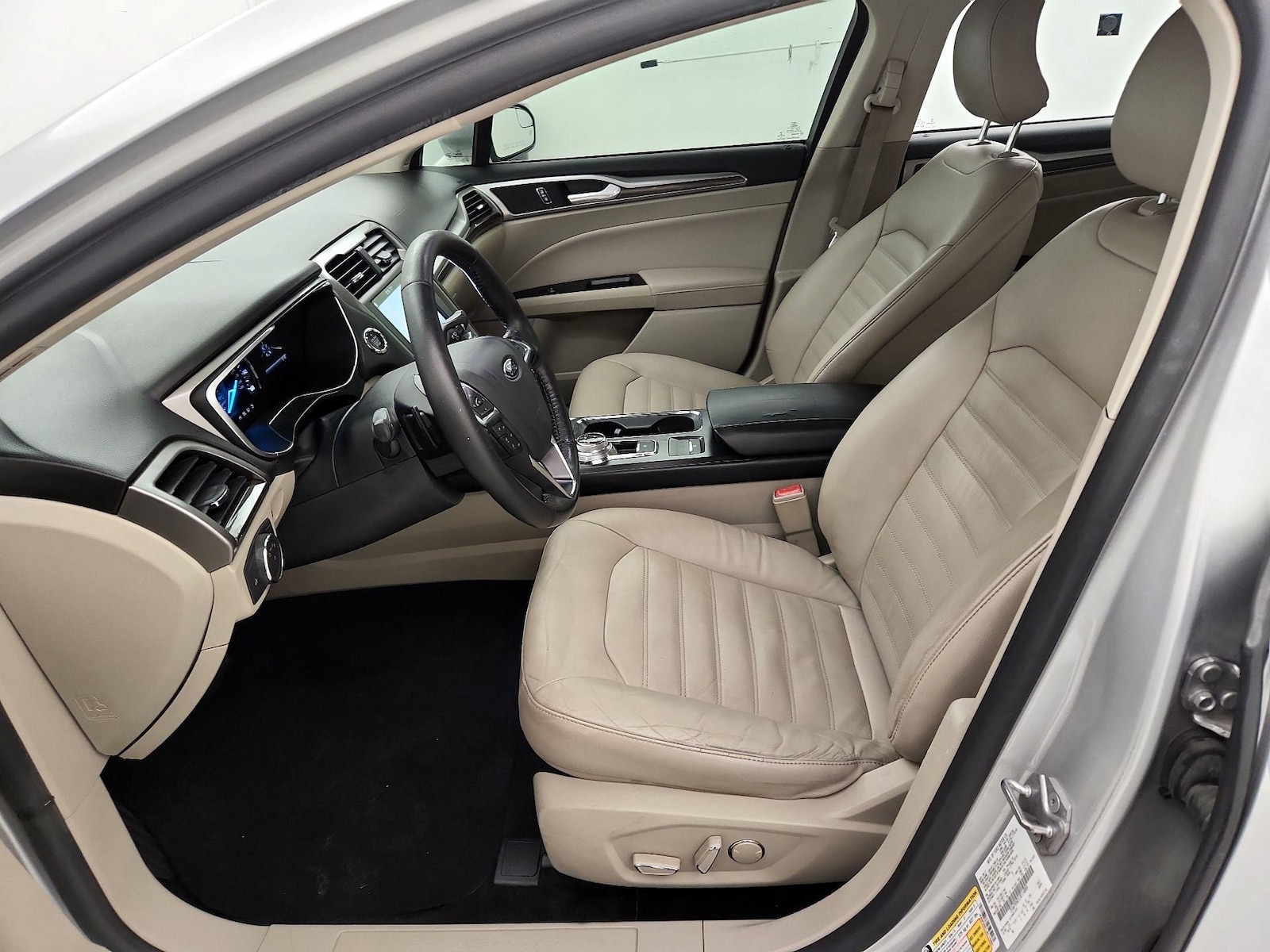 Power Seat(s) & Leather Seats