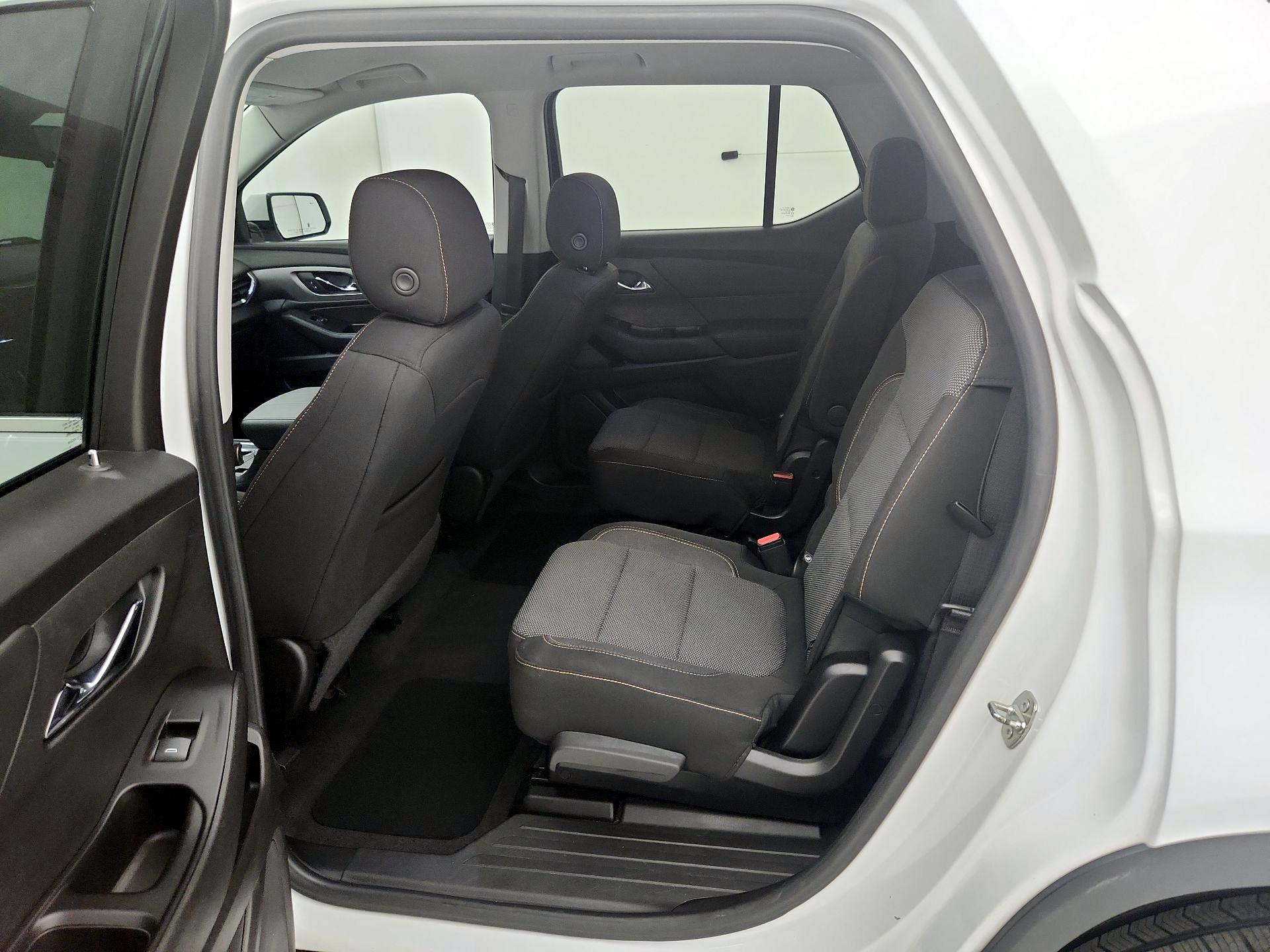 Thumbnail: 2019 Chevrolet Traverse - 19
