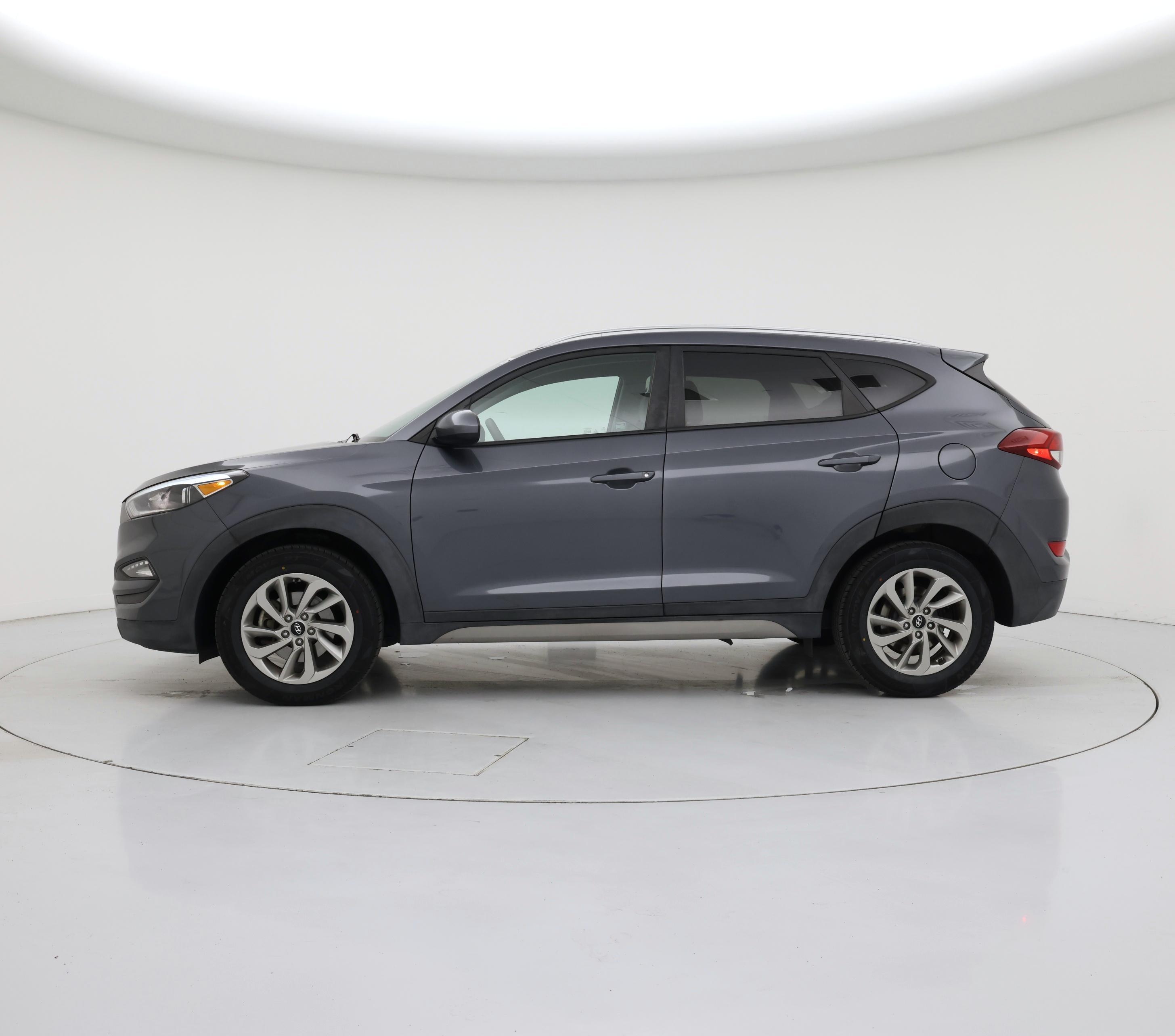 Thumbnail: 2018 Hyundai Tucson - 3