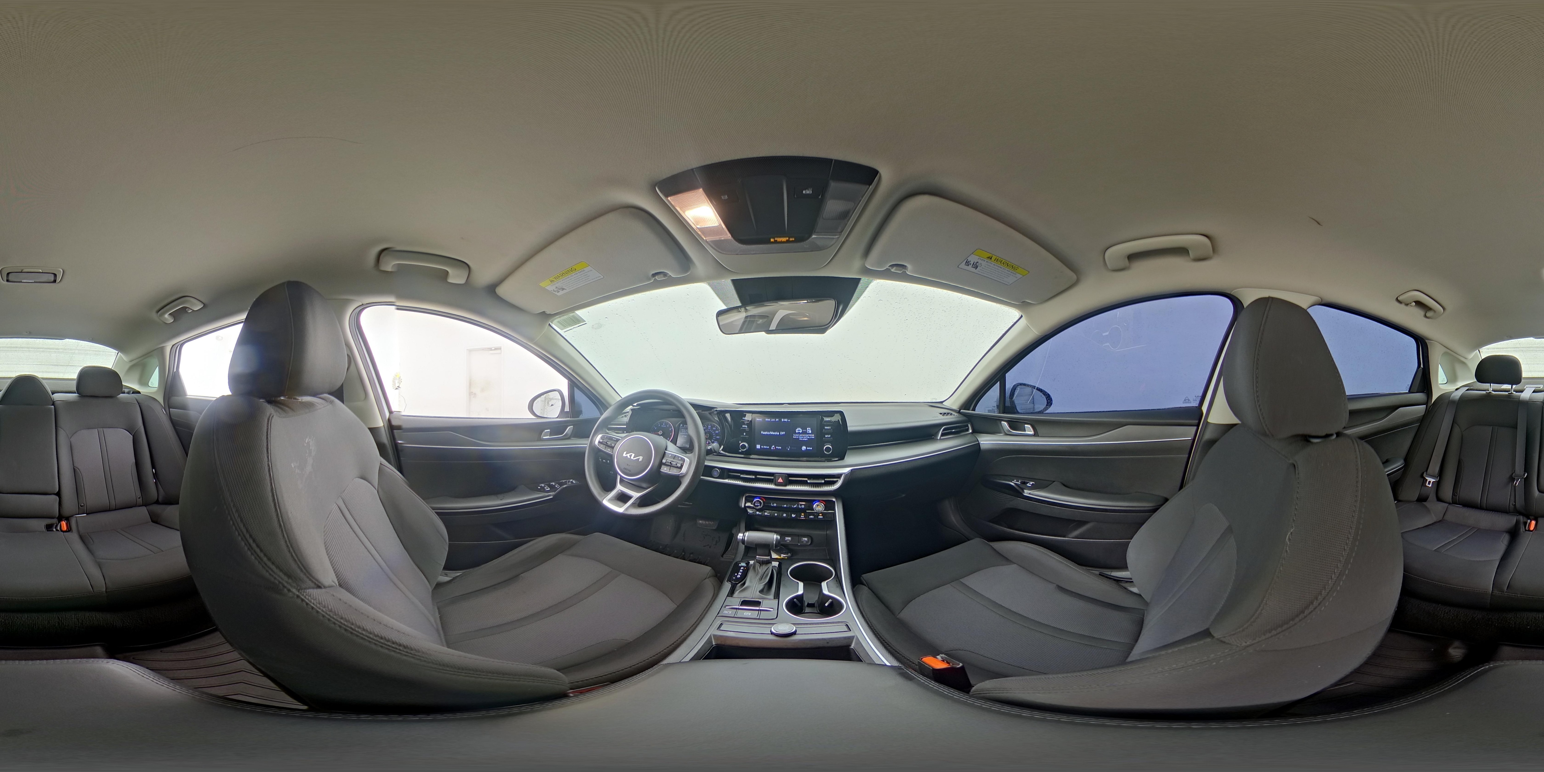 2023 Kia K5 LXS - Photo 24
