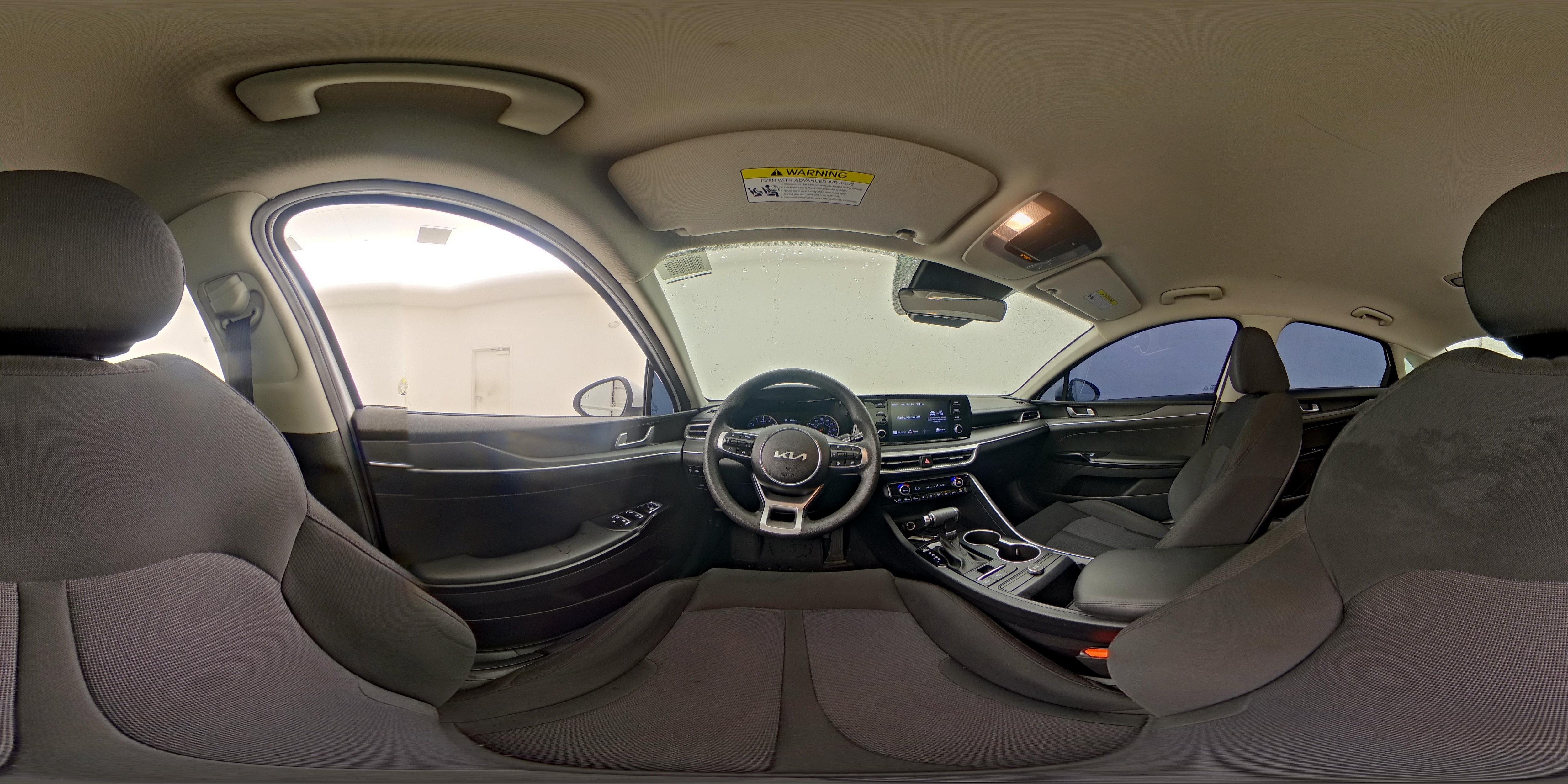 2023 Kia K5 LXS - Photo 26