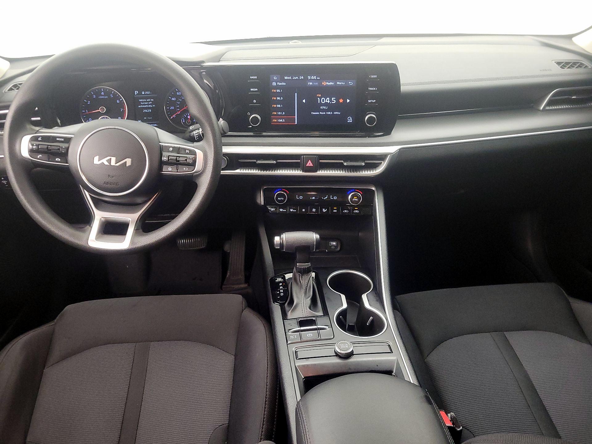 Thumbnail: 2023 Kia K5 - 9