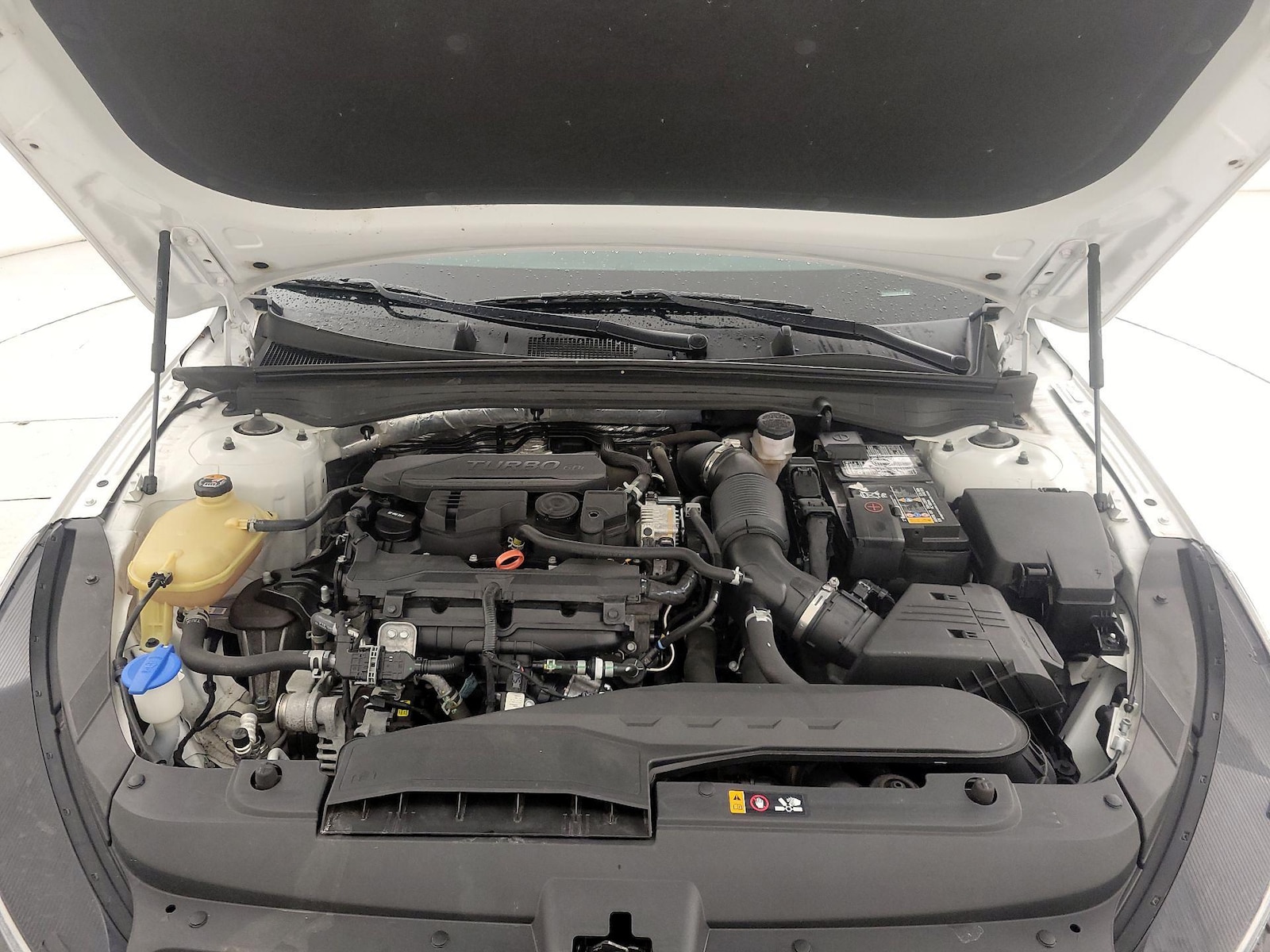2023 Kia K5 LXS - Photo 22