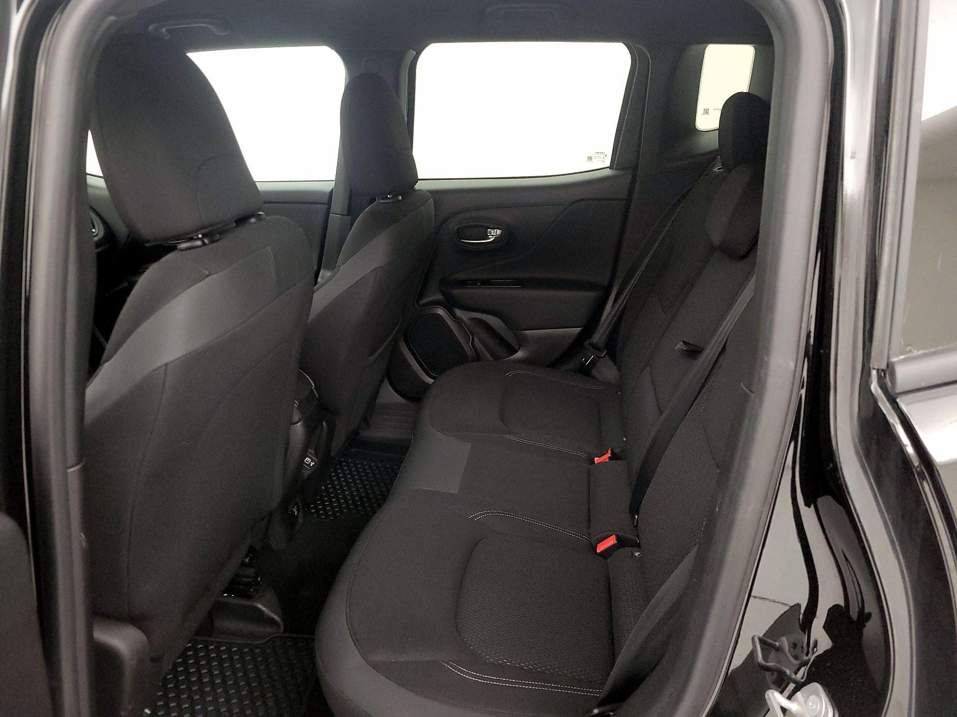 Thumbnail: 2022 Jeep Renegade - 20