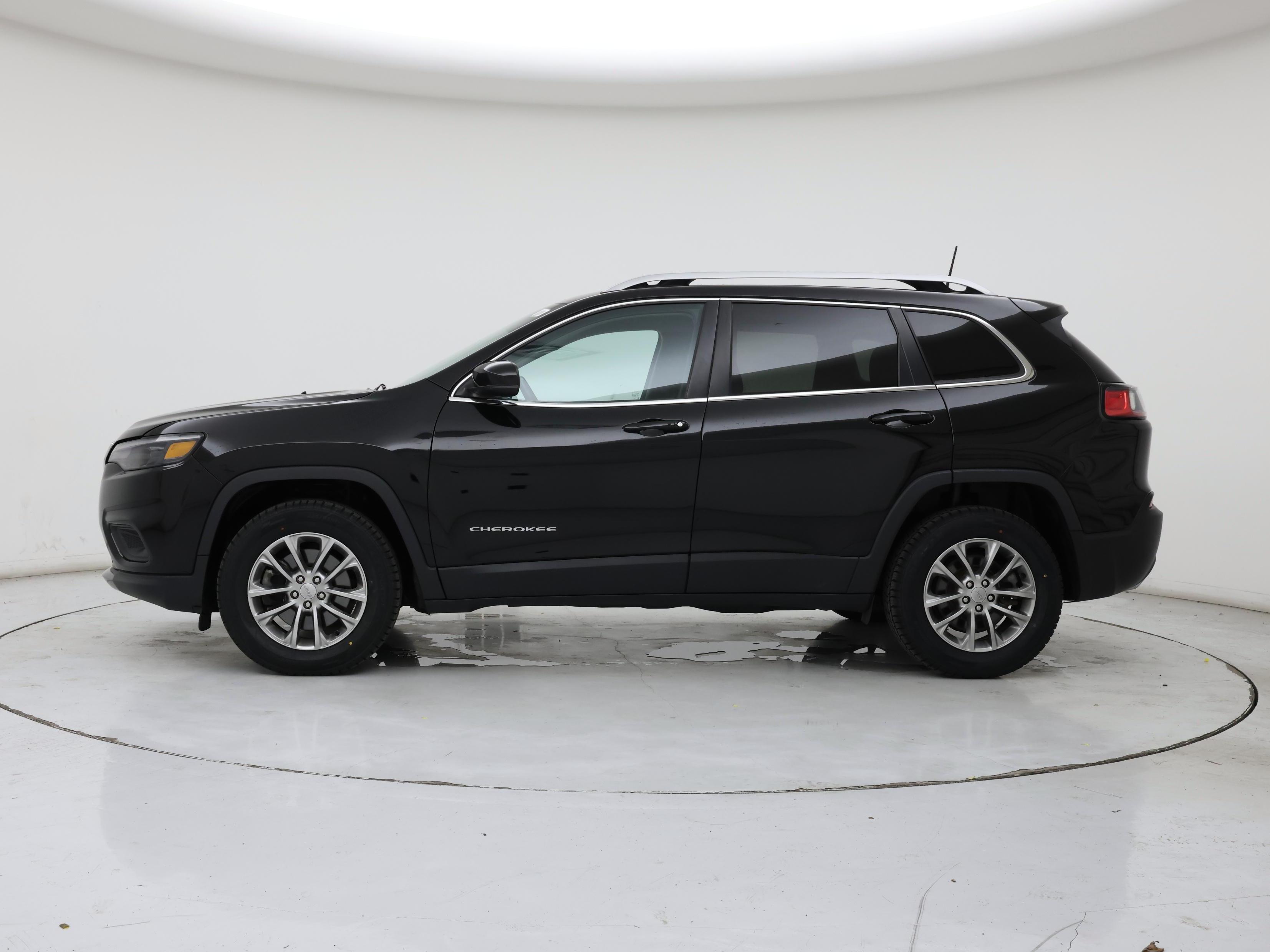 Thumbnail: 2021 Jeep Cherokee - 3