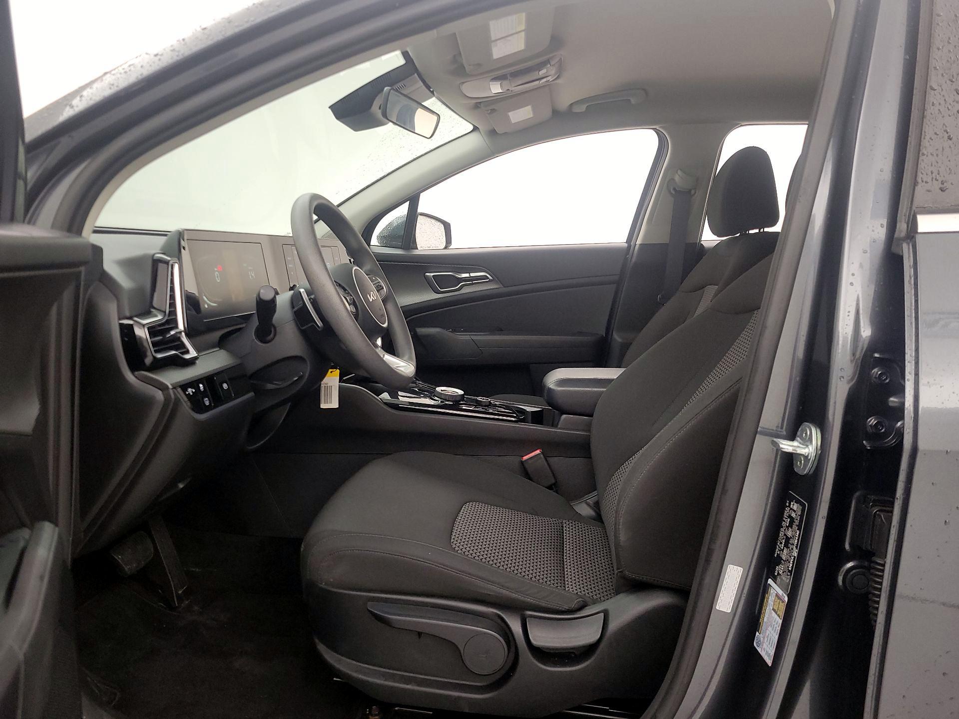 Thumbnail: 2023 Kia Sportage - 11
