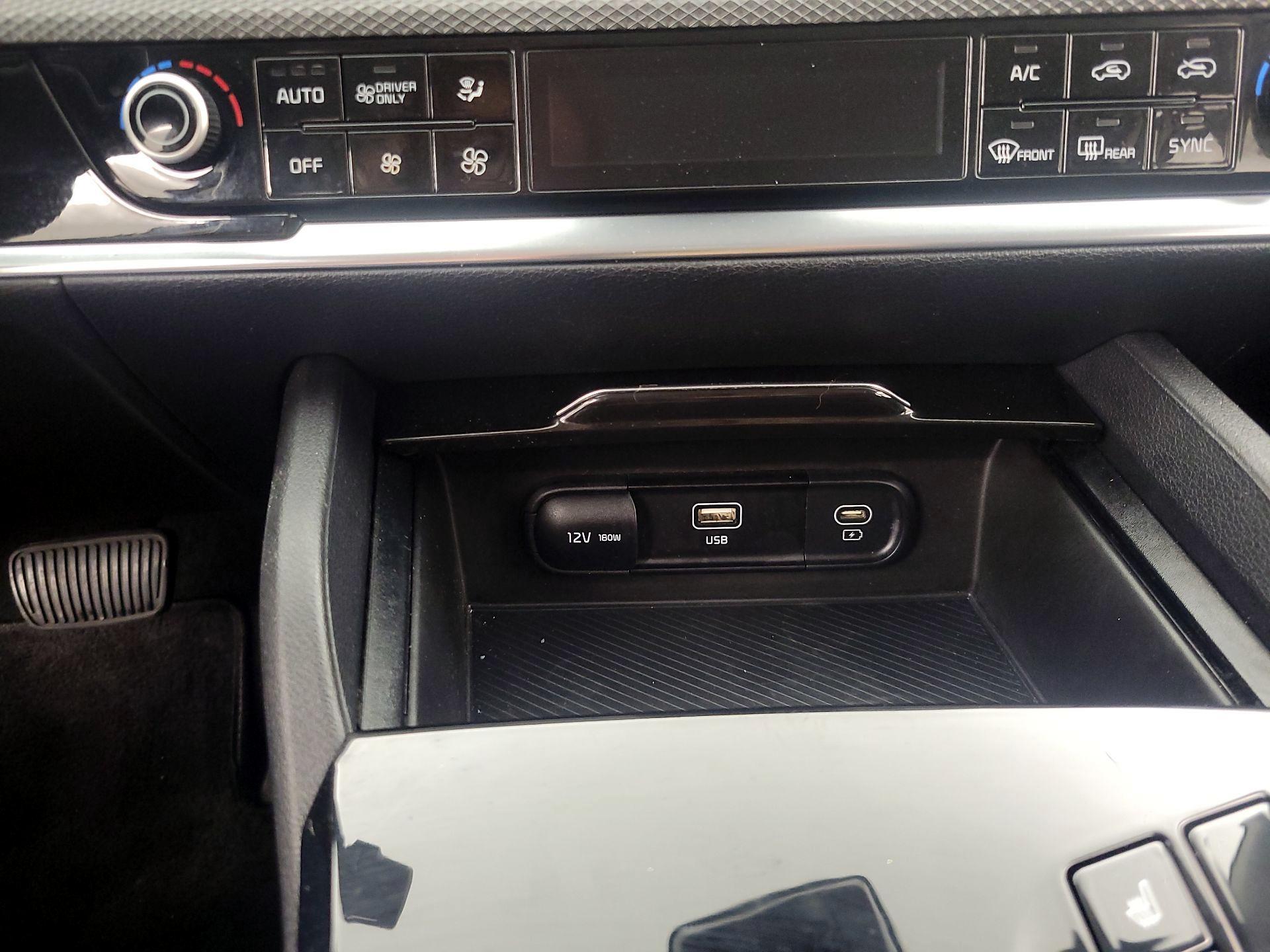 Thumbnail: 2023 Kia Sportage - 18