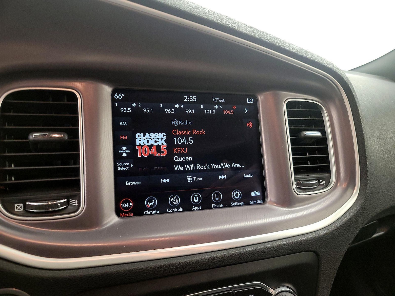 2021 Dodge Charger GT - Photo 16