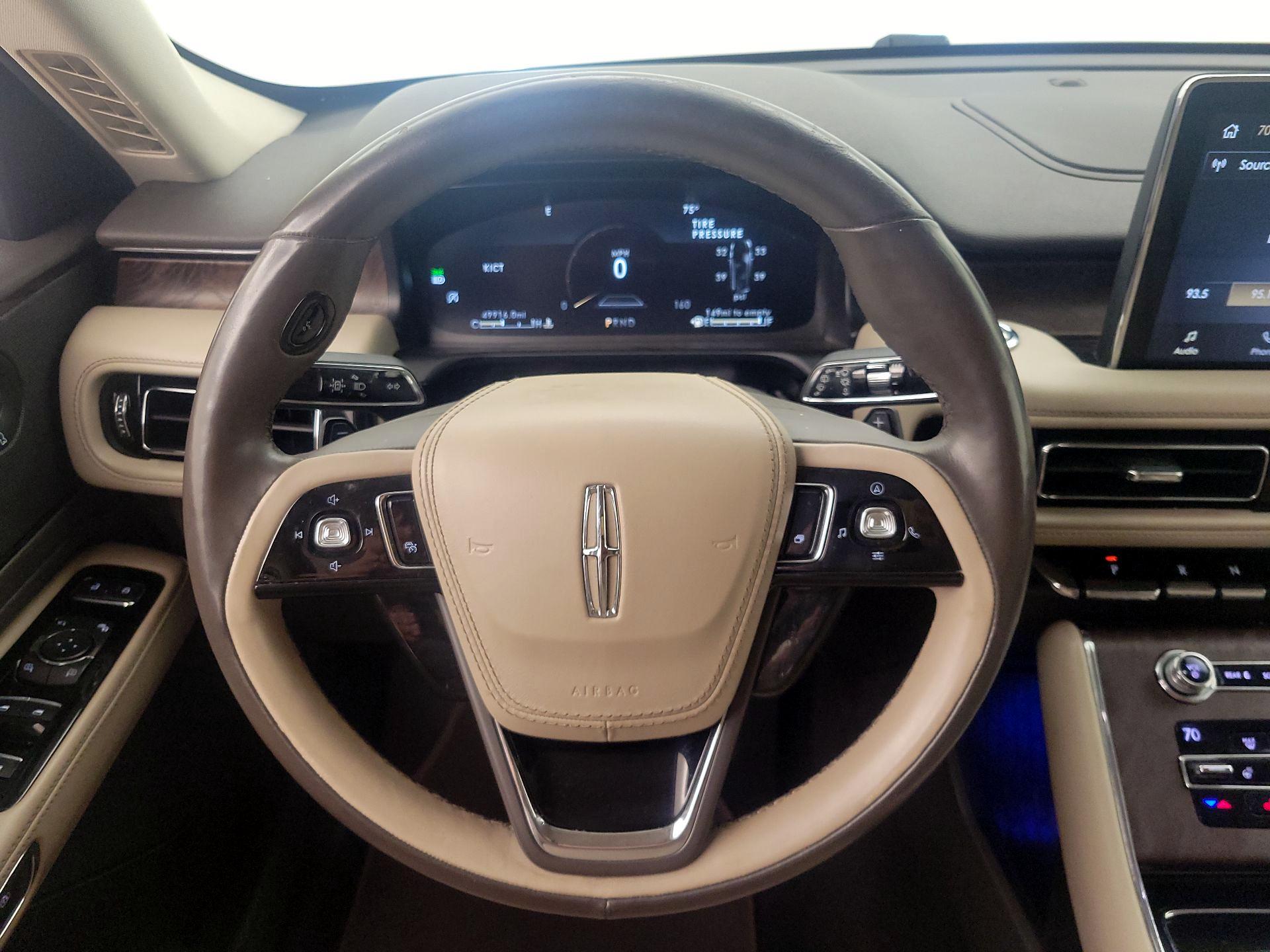 Thumbnail: 2020 Lincoln Aviator - 10