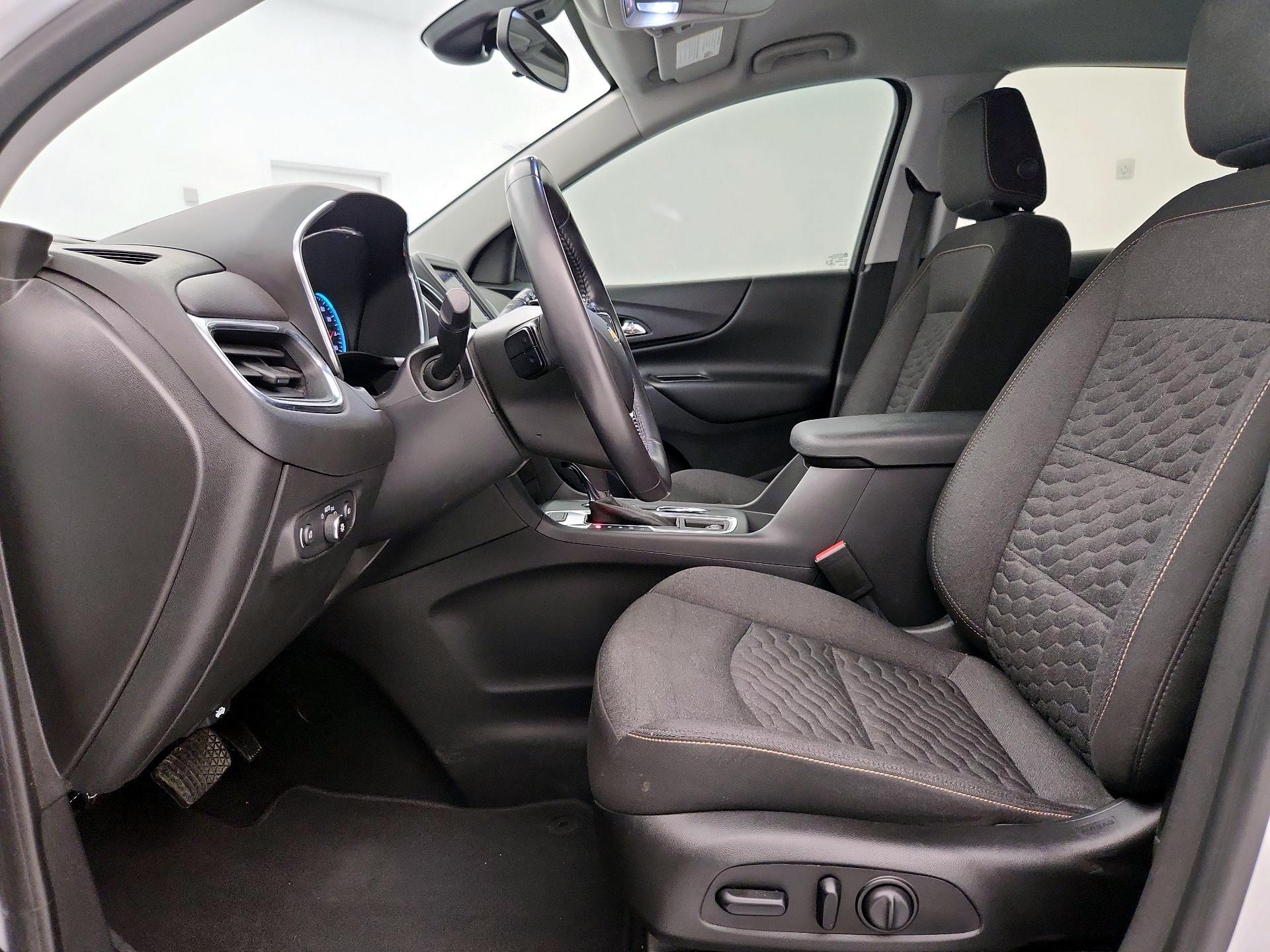 Thumbnail: 2021 Chevrolet Equinox - 11