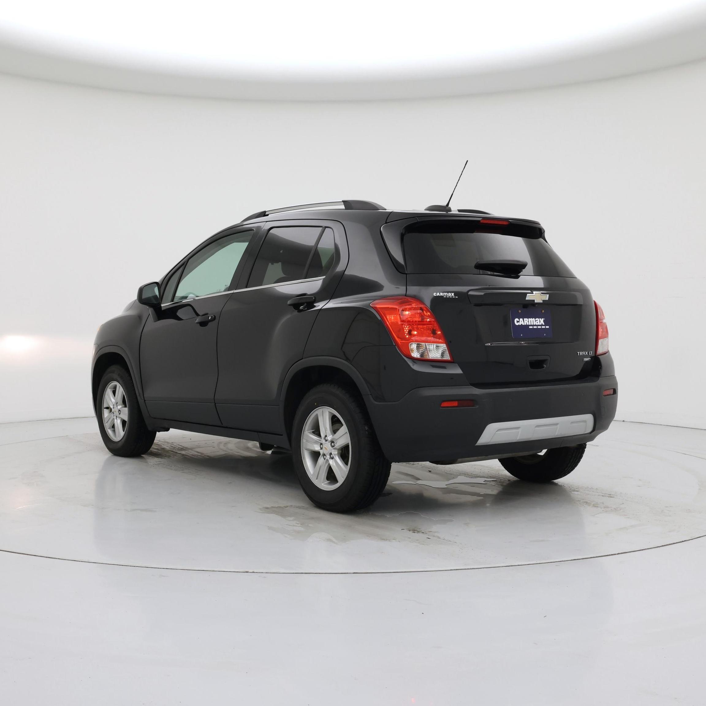 Thumbnail: 2016 Chevrolet Trax - 2