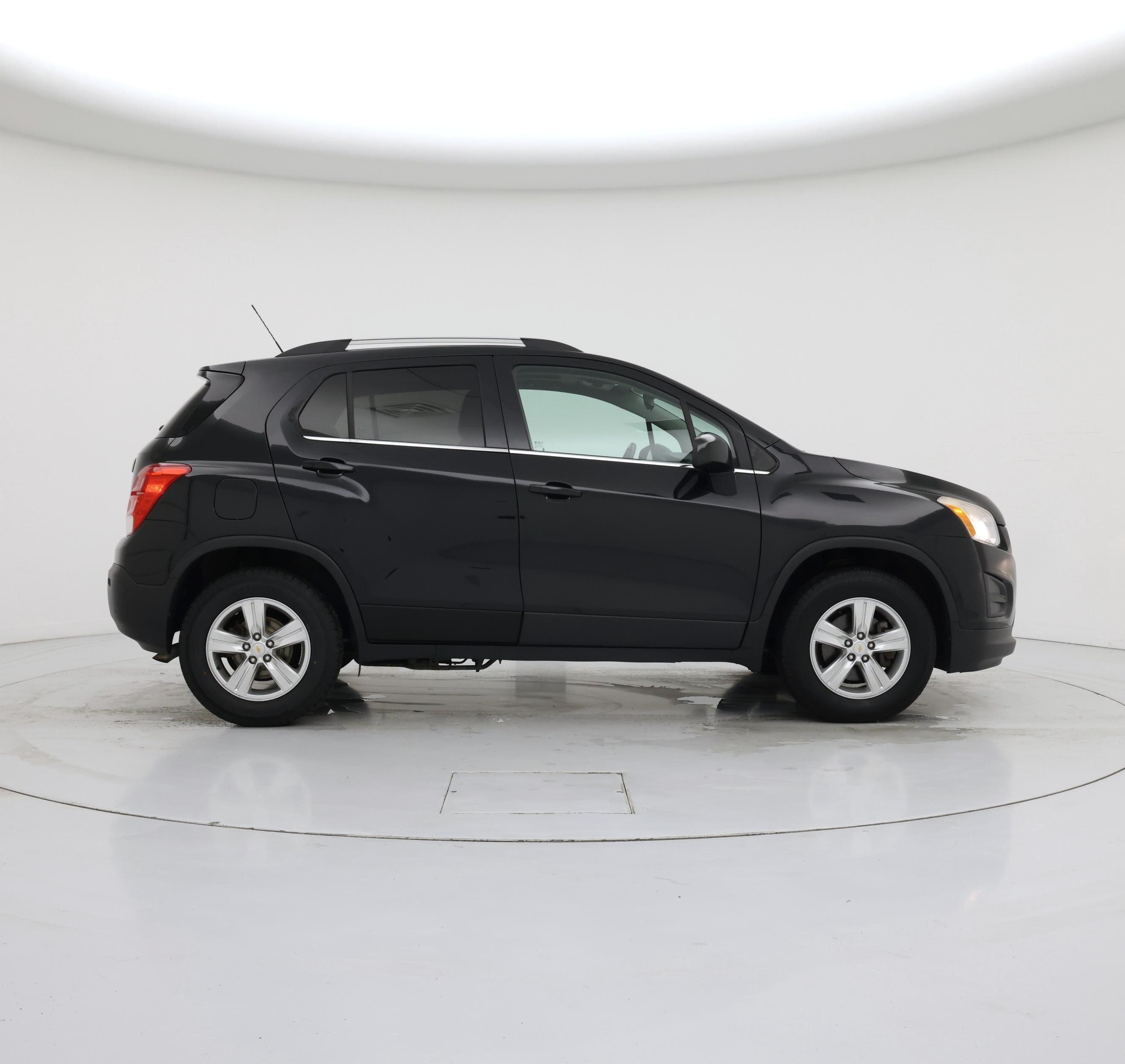 Thumbnail: 2016 Chevrolet Trax - 7