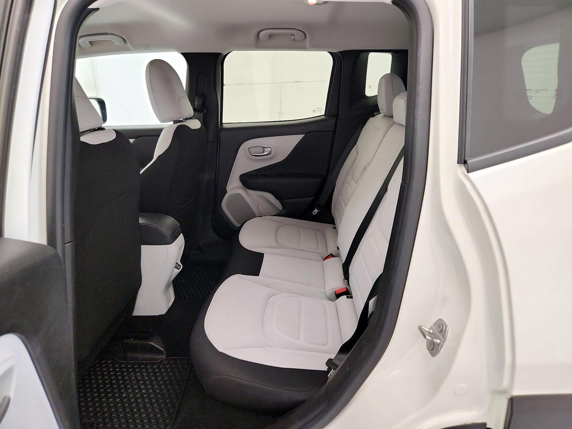 Thumbnail: 2022 Jeep Renegade - 20
