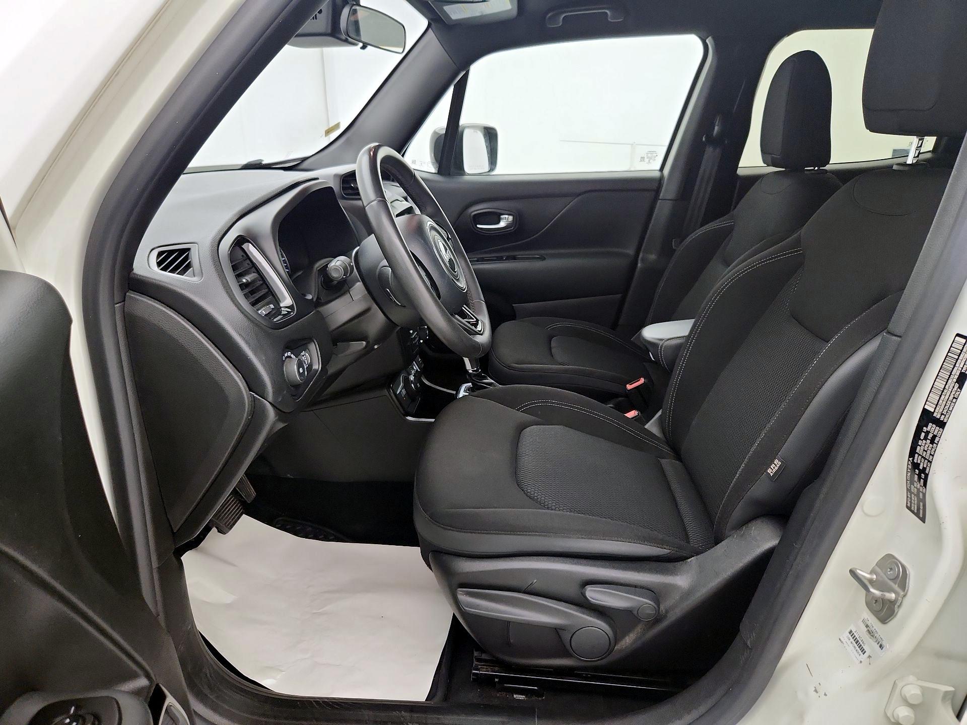 Thumbnail: 2022 Jeep Renegade - 11