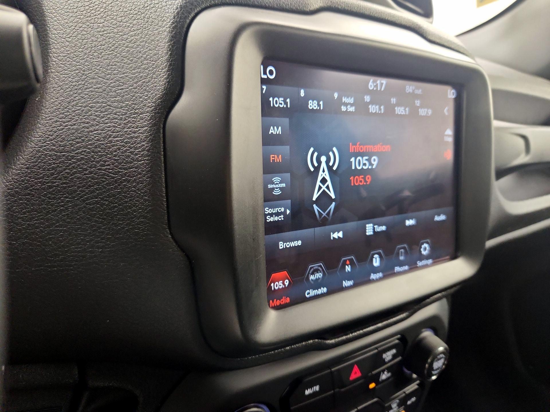 Thumbnail: 2022 Jeep Renegade - 16