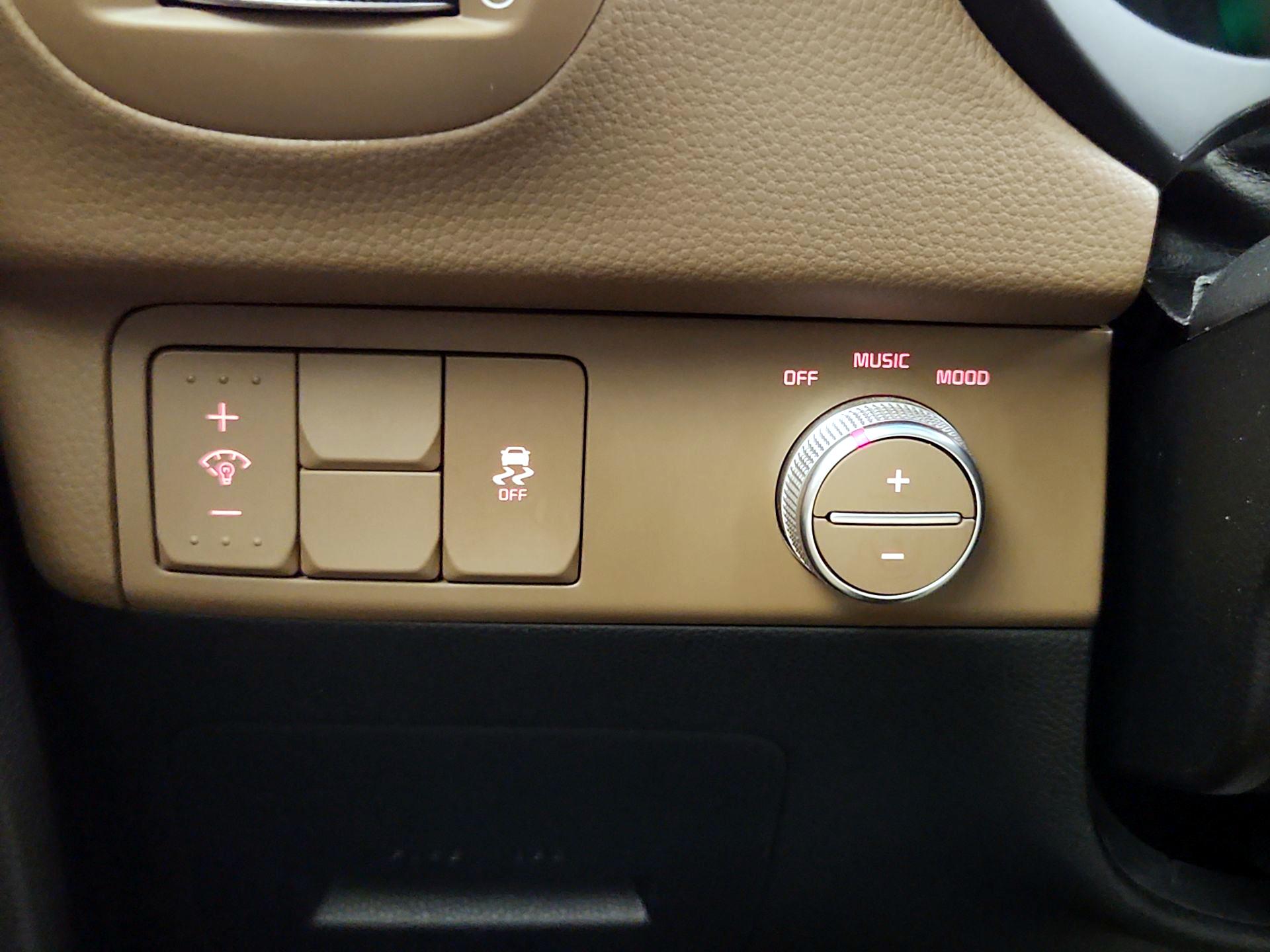Thumbnail: 2016 Kia Soul - 13