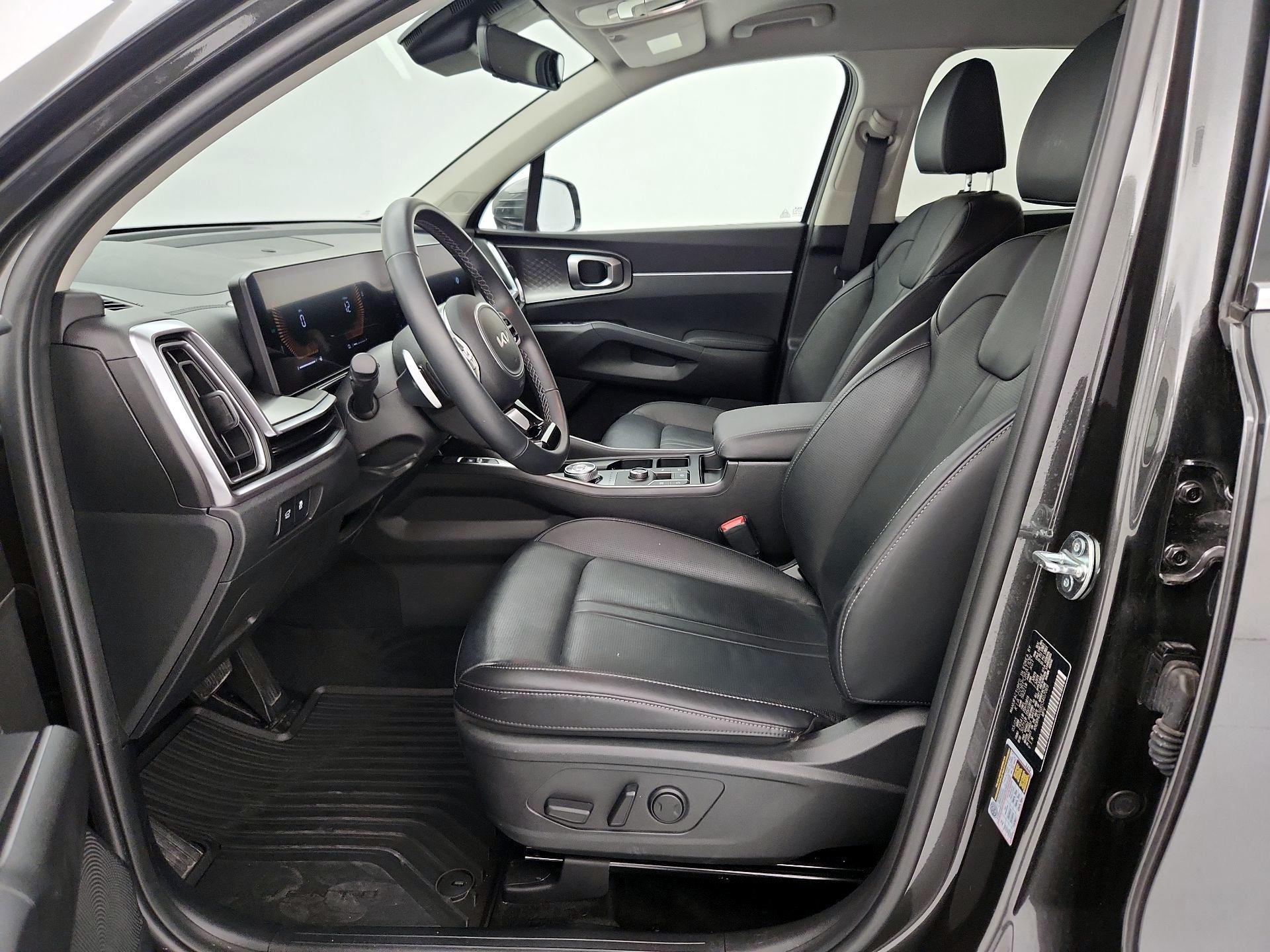 Thumbnail: 2025 Kia Sorento - 11
