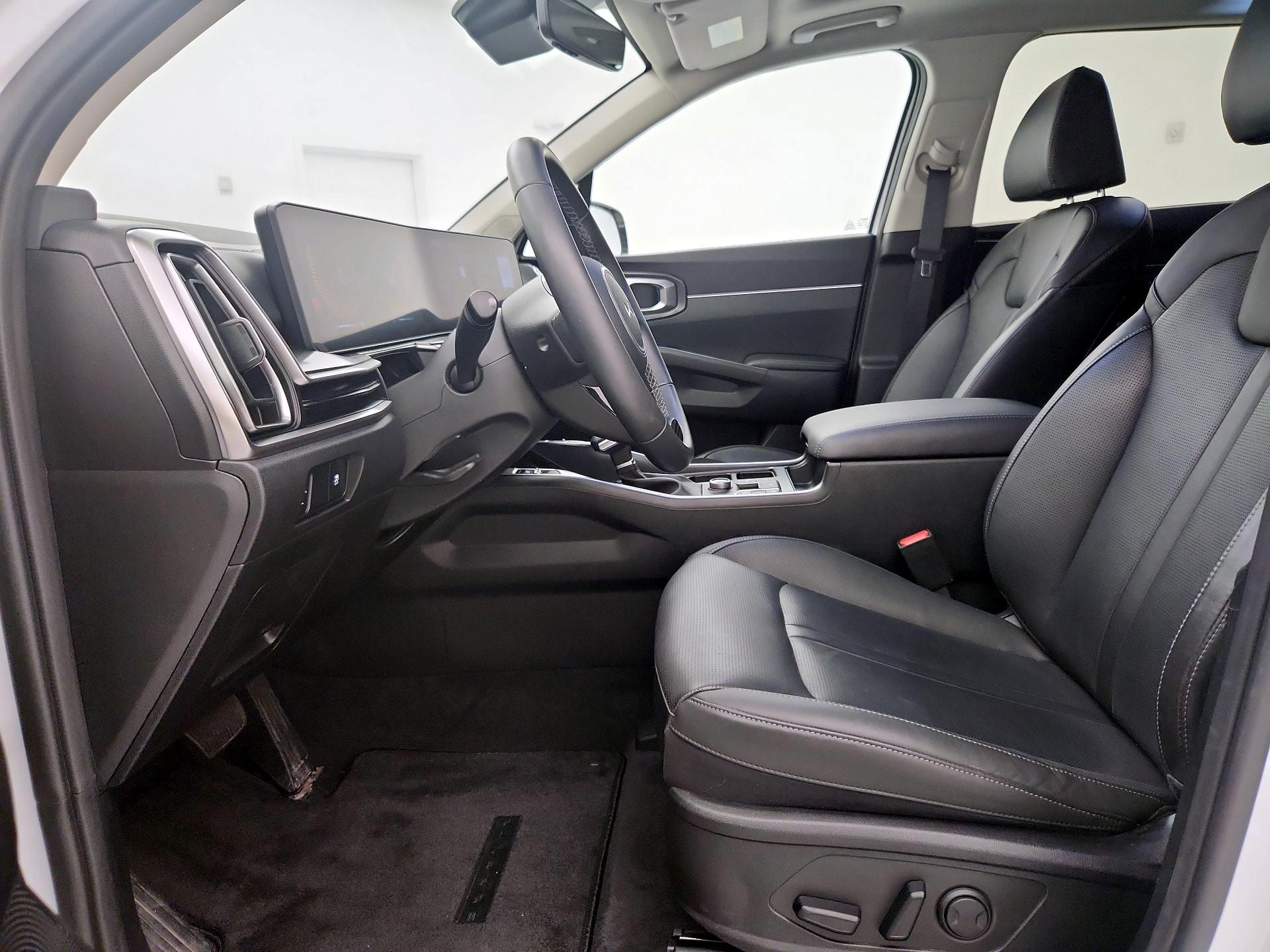 Thumbnail: 2025 Kia Sorento - 11
