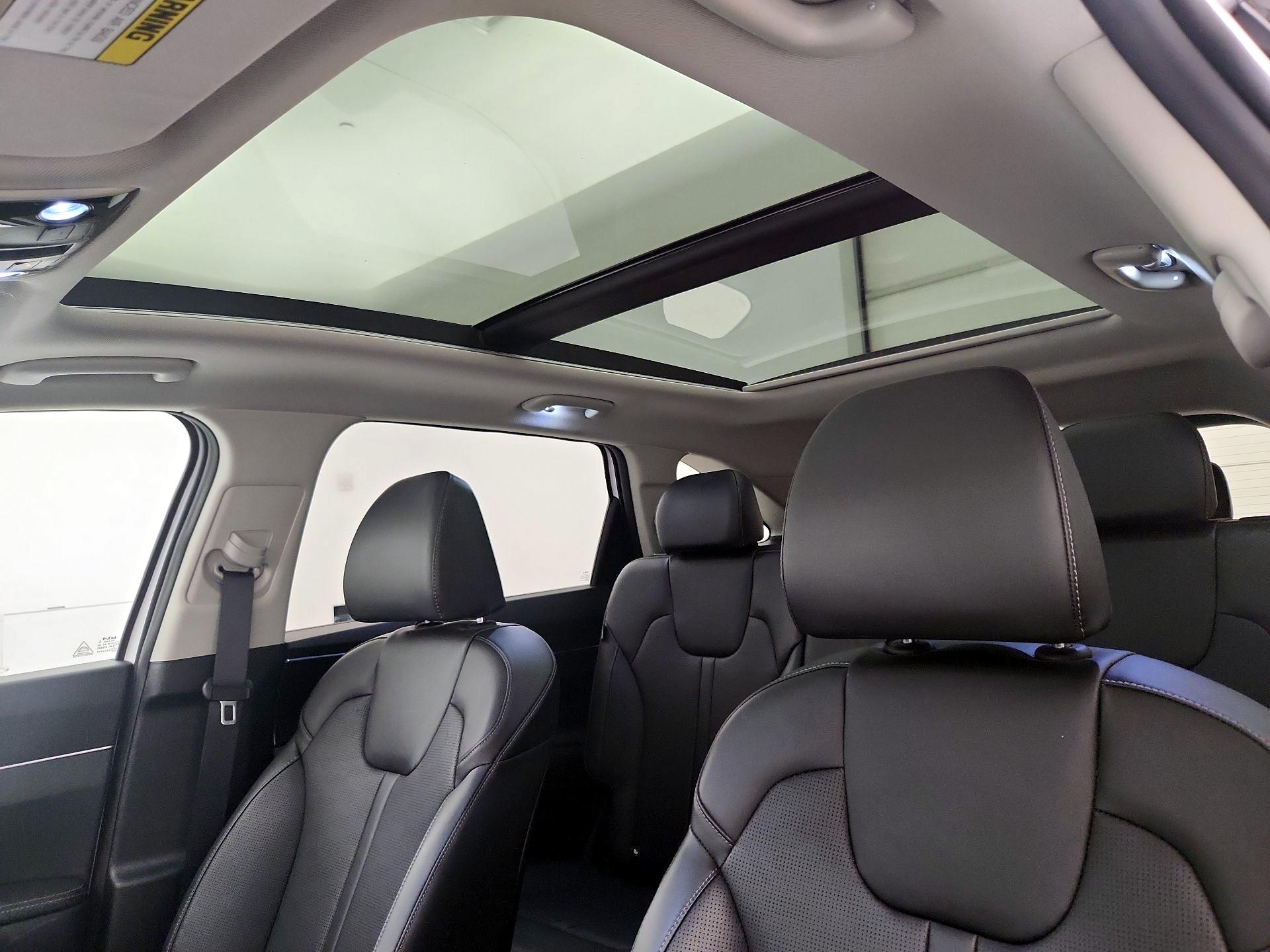 Thumbnail: 2025 Kia Sorento - 20