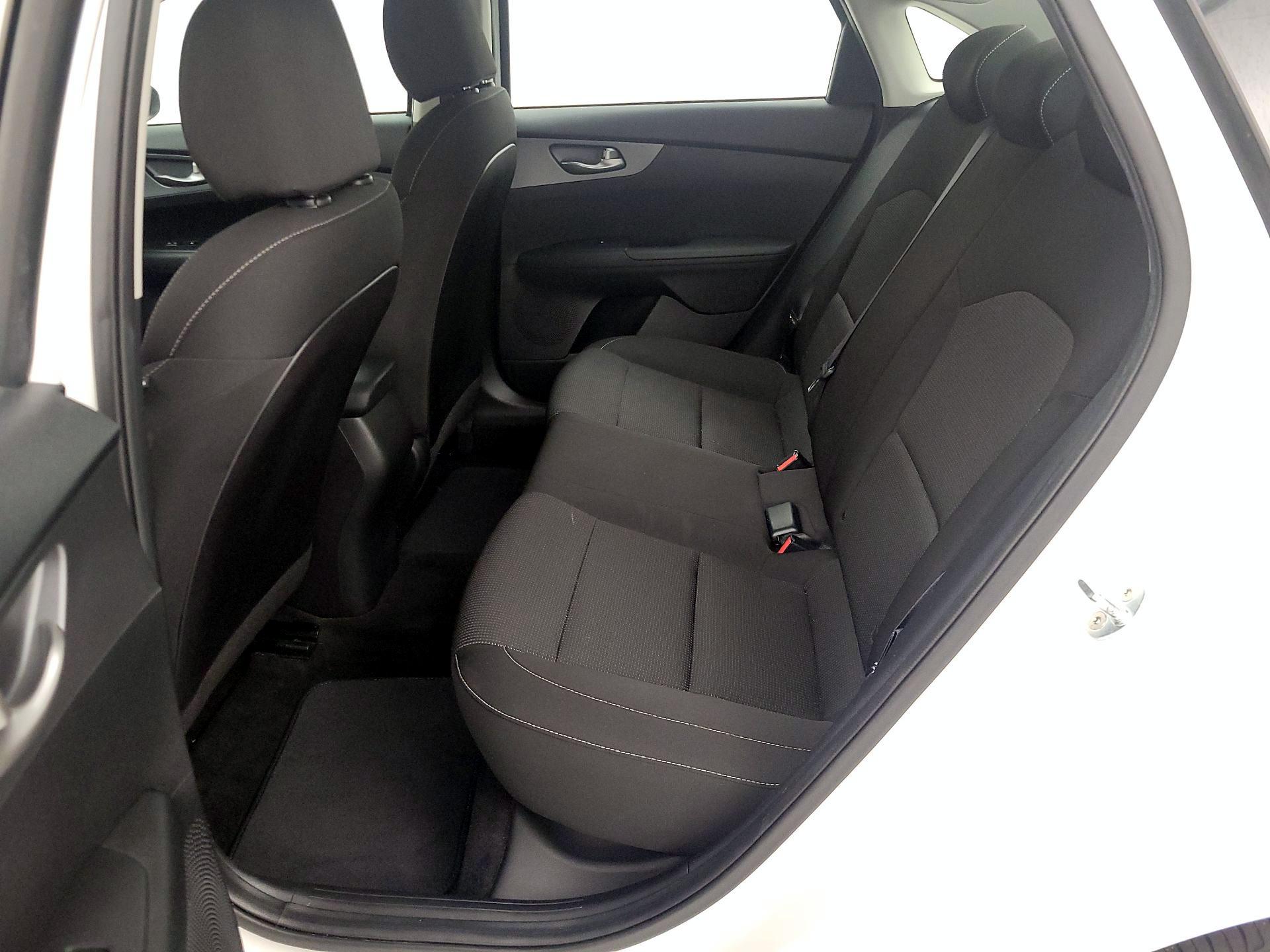 Thumbnail: 2021 Kia Forte - 19