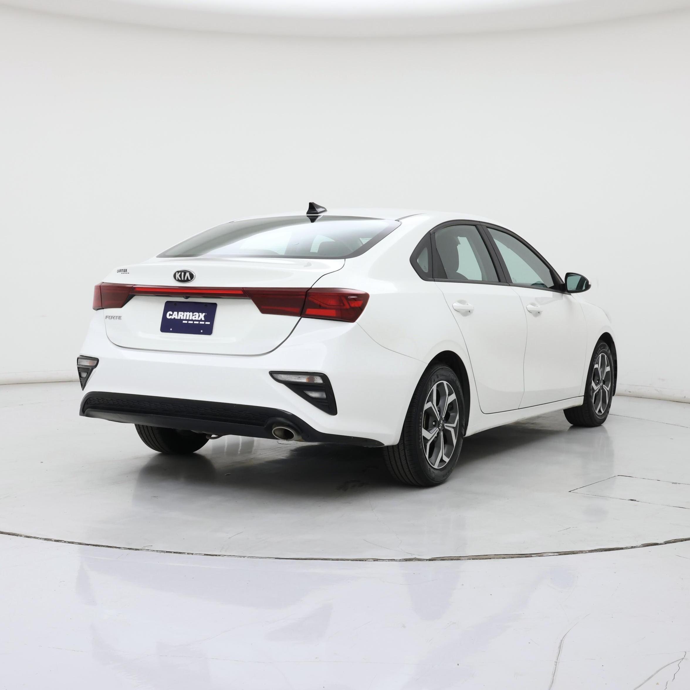 Thumbnail: 2021 Kia Forte - 8