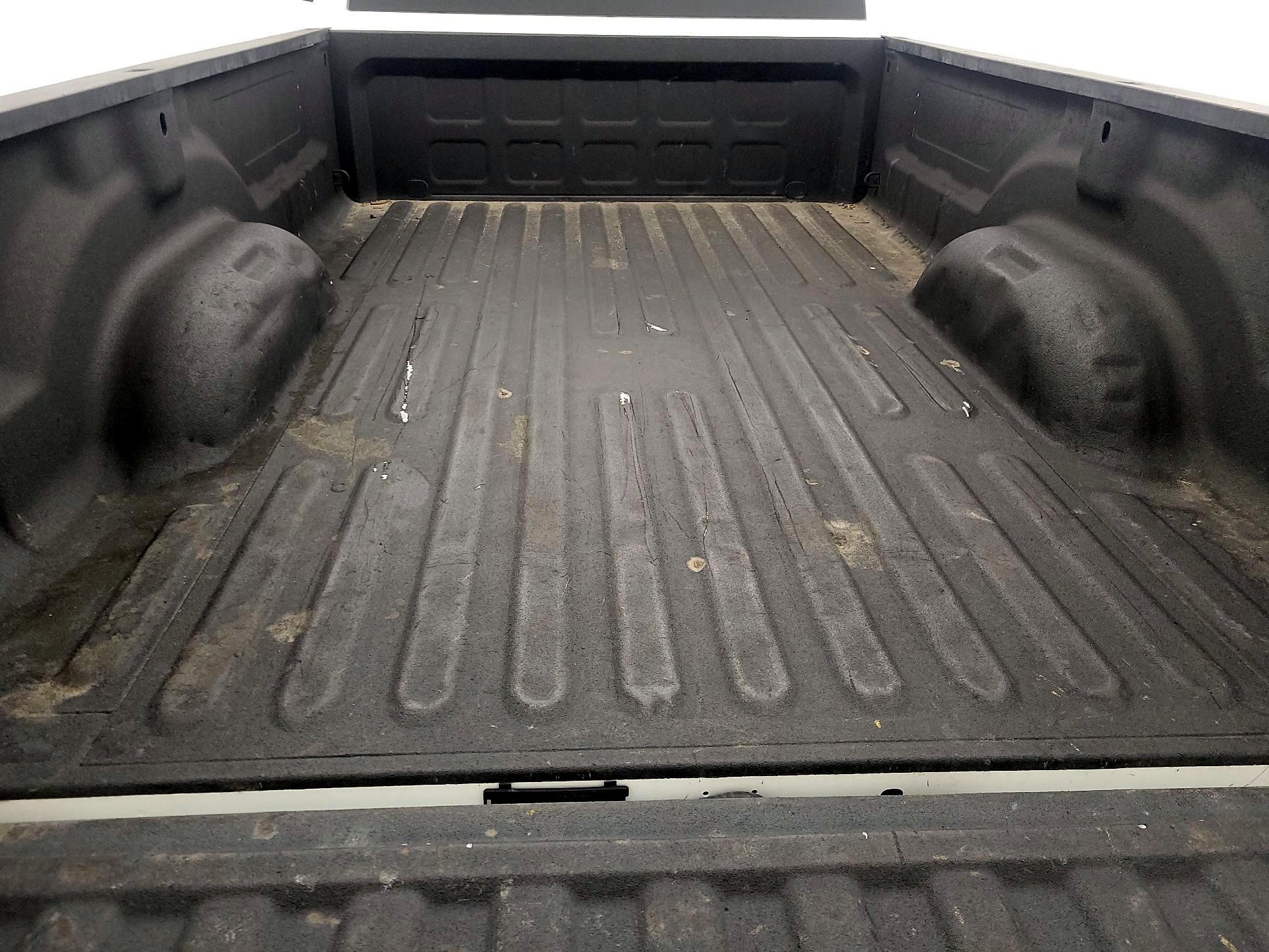 Thumbnail: 2023 RAM 1500 Classic - 17