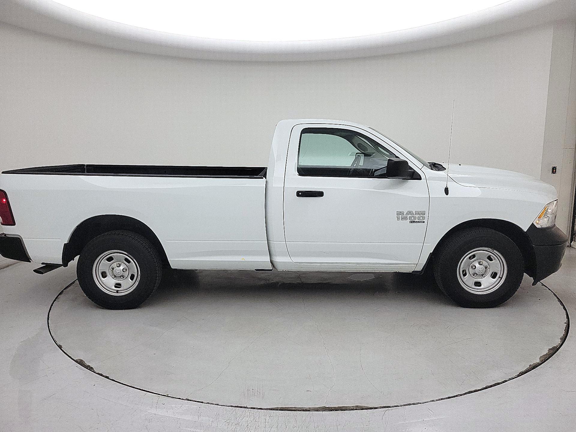 Thumbnail: 2023 RAM 1500 Classic - 4