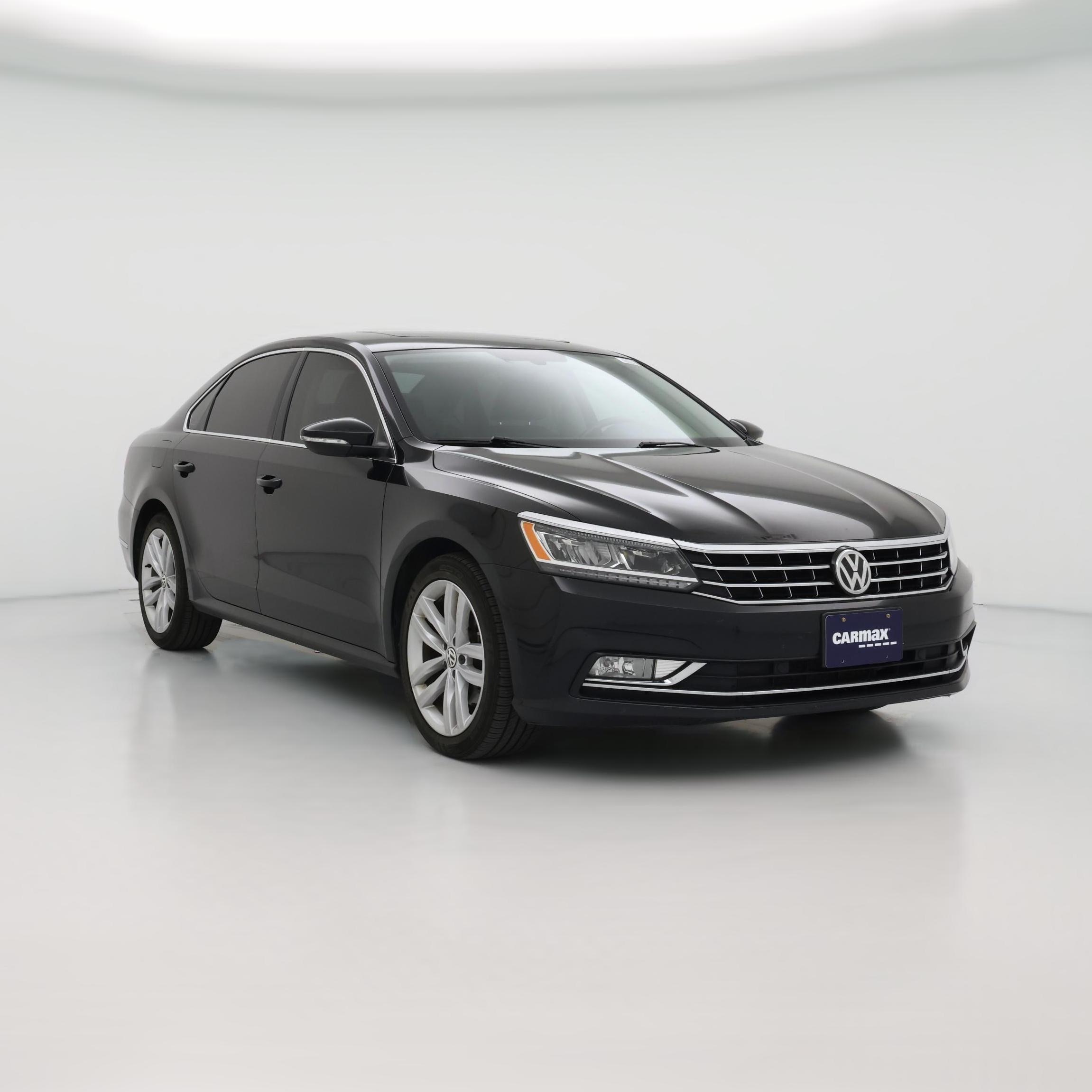 Thumbnail: 2018 Volkswagen Passat - 1