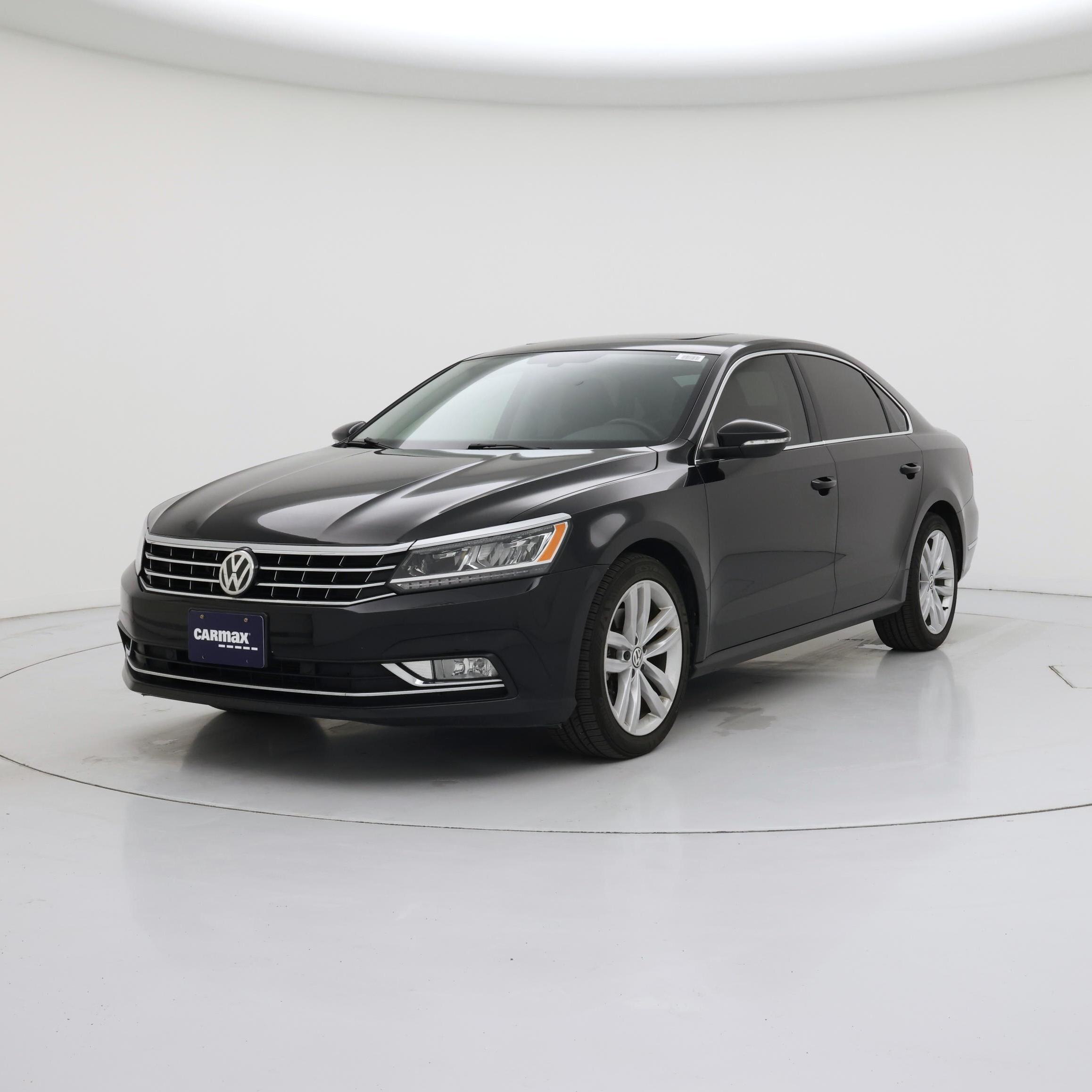 Thumbnail: 2018 Volkswagen Passat - 4