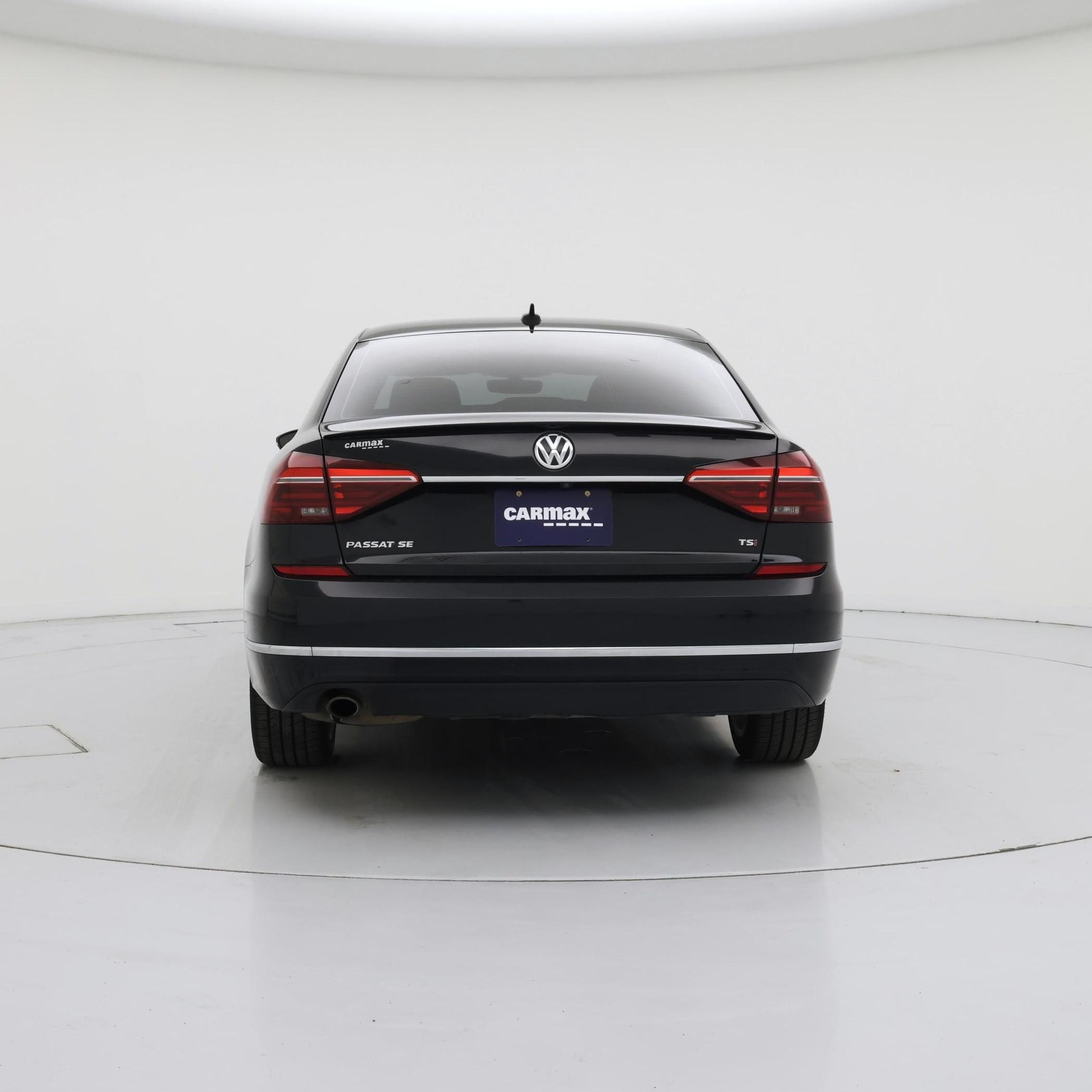 Thumbnail: 2018 Volkswagen Passat - 6