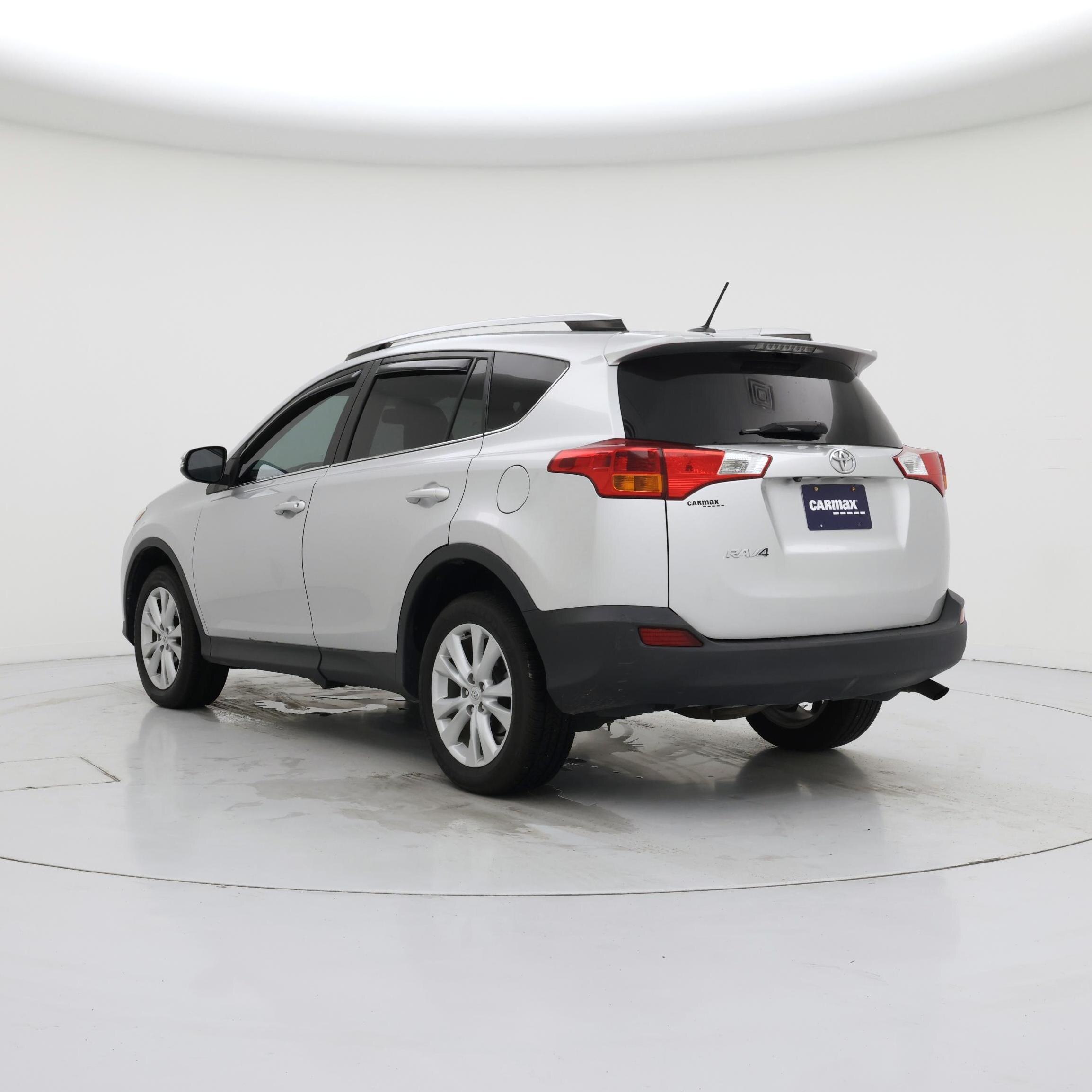 Thumbnail: 2015 Toyota RAV4 - 2