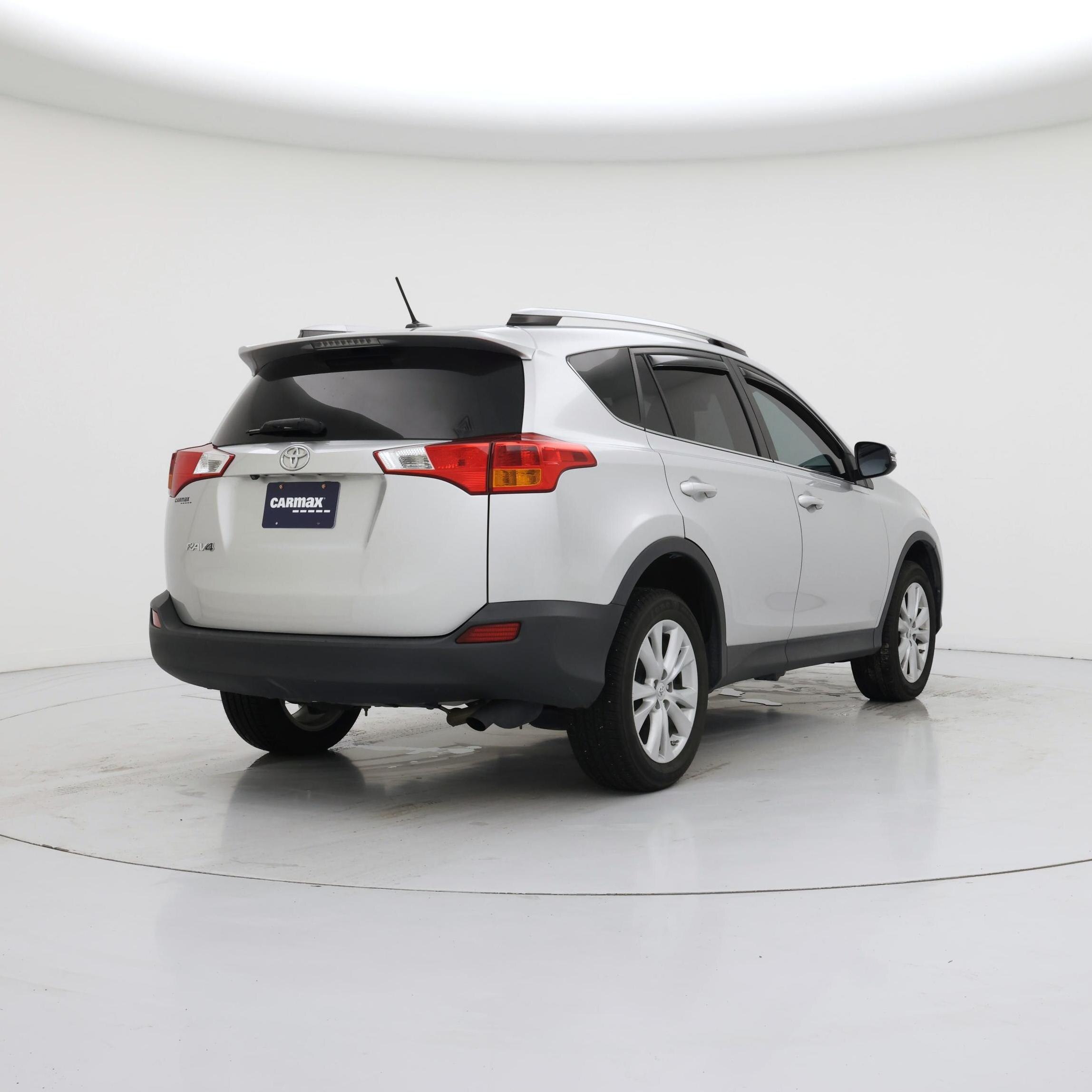Thumbnail: 2015 Toyota RAV4 - 8
