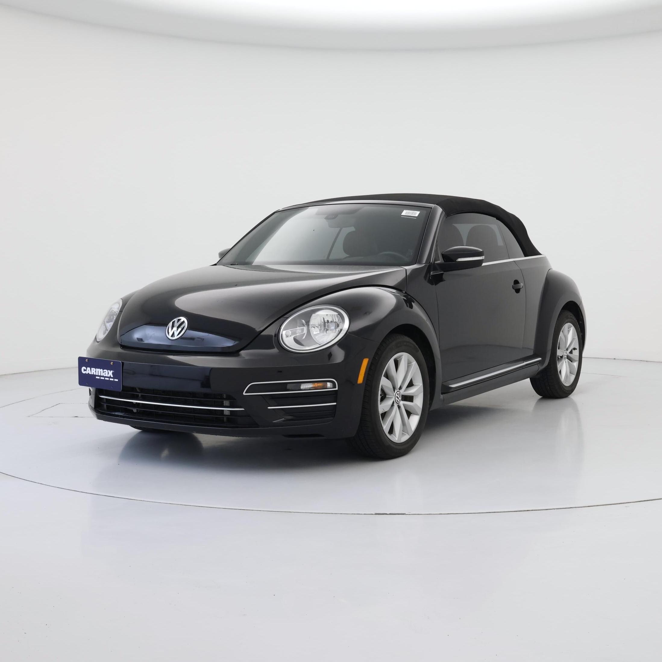 Thumbnail: 2017 Volkswagen Beetle - 4