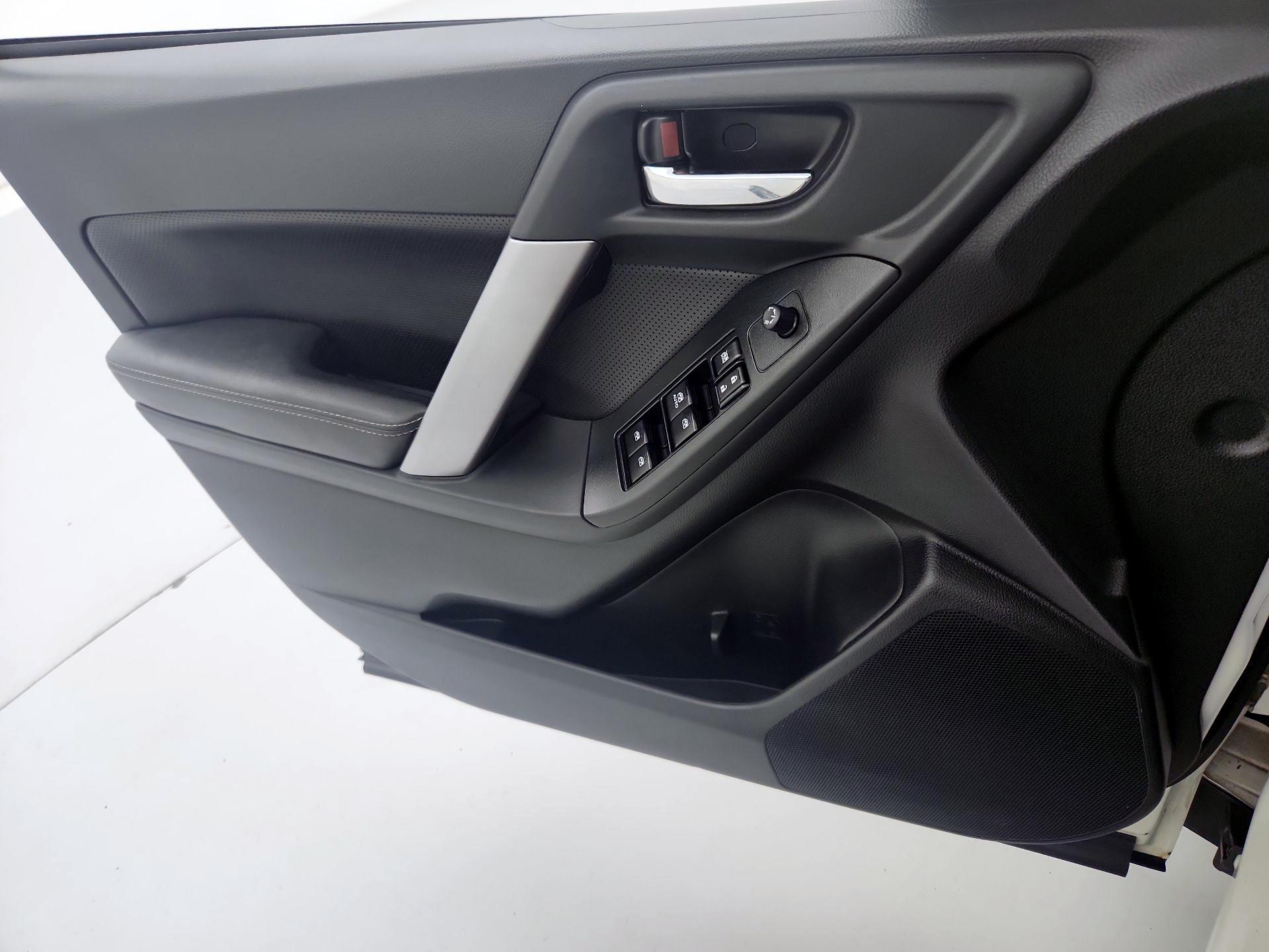 Thumbnail: 2016 Subaru Forester - 12