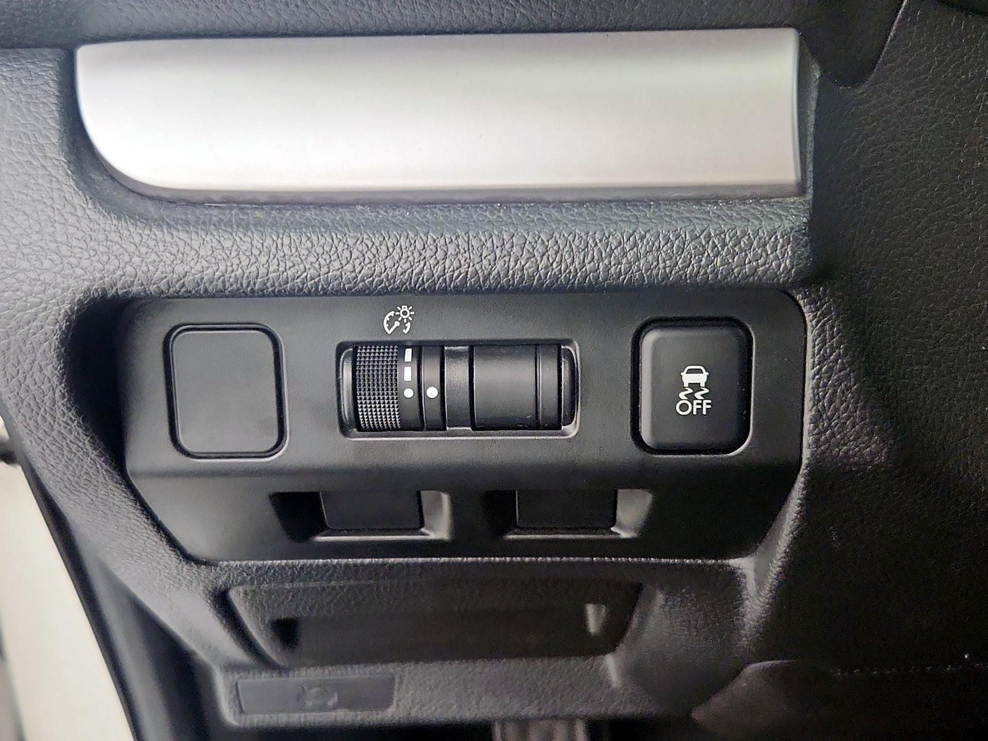 Thumbnail: 2016 Subaru Forester - 13