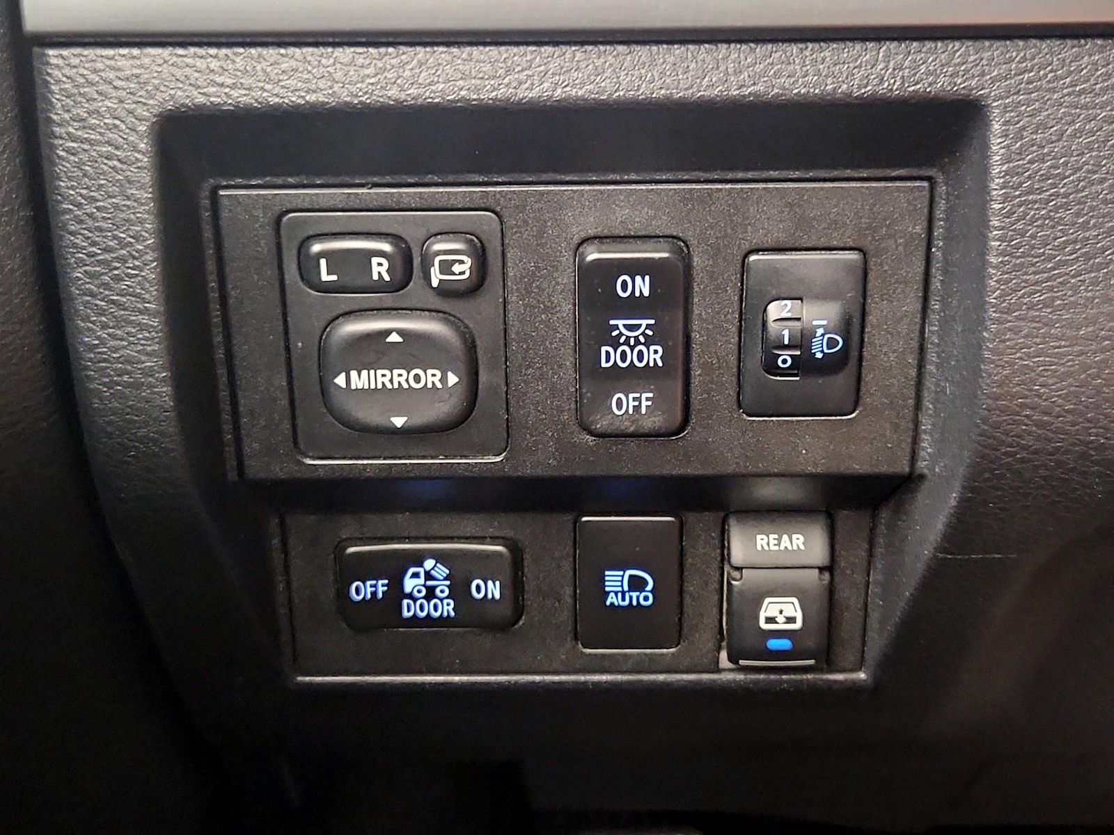 2018 Toyota Tundra Platinum - Photo 14