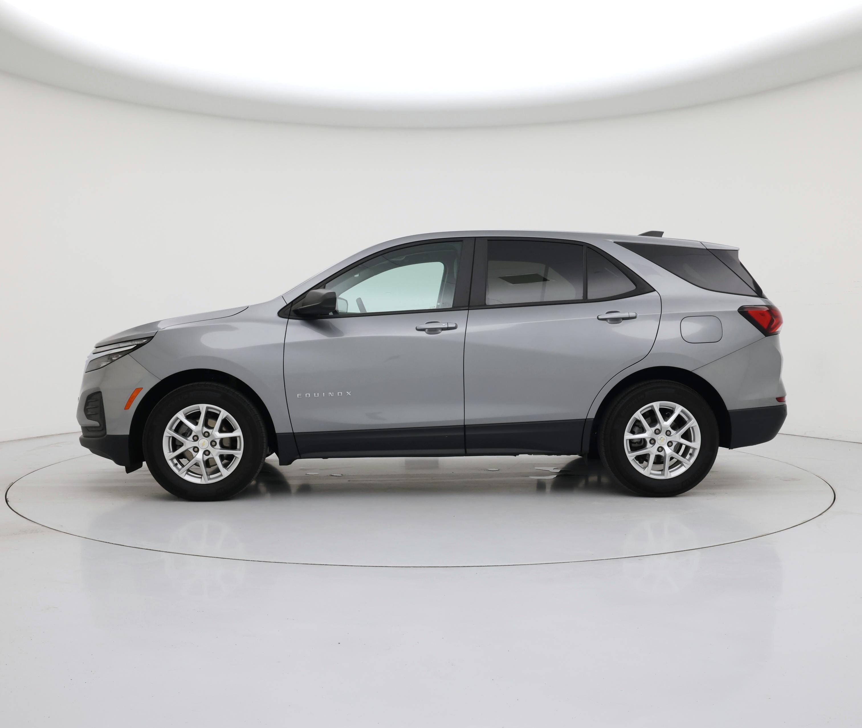Thumbnail: 2023 Chevrolet Equinox - 3