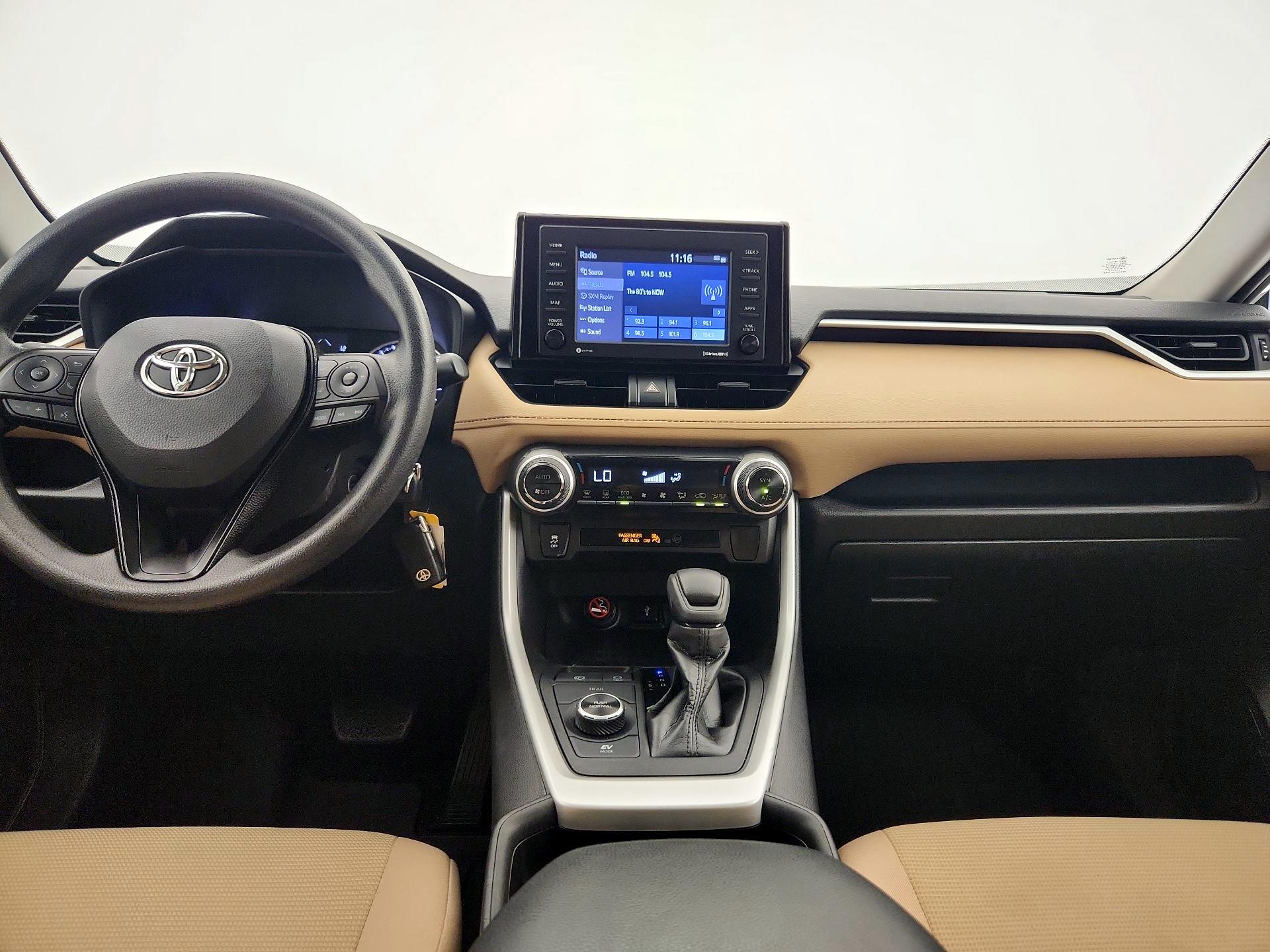 Thumbnail: 2021 Toyota RAV4 - 9