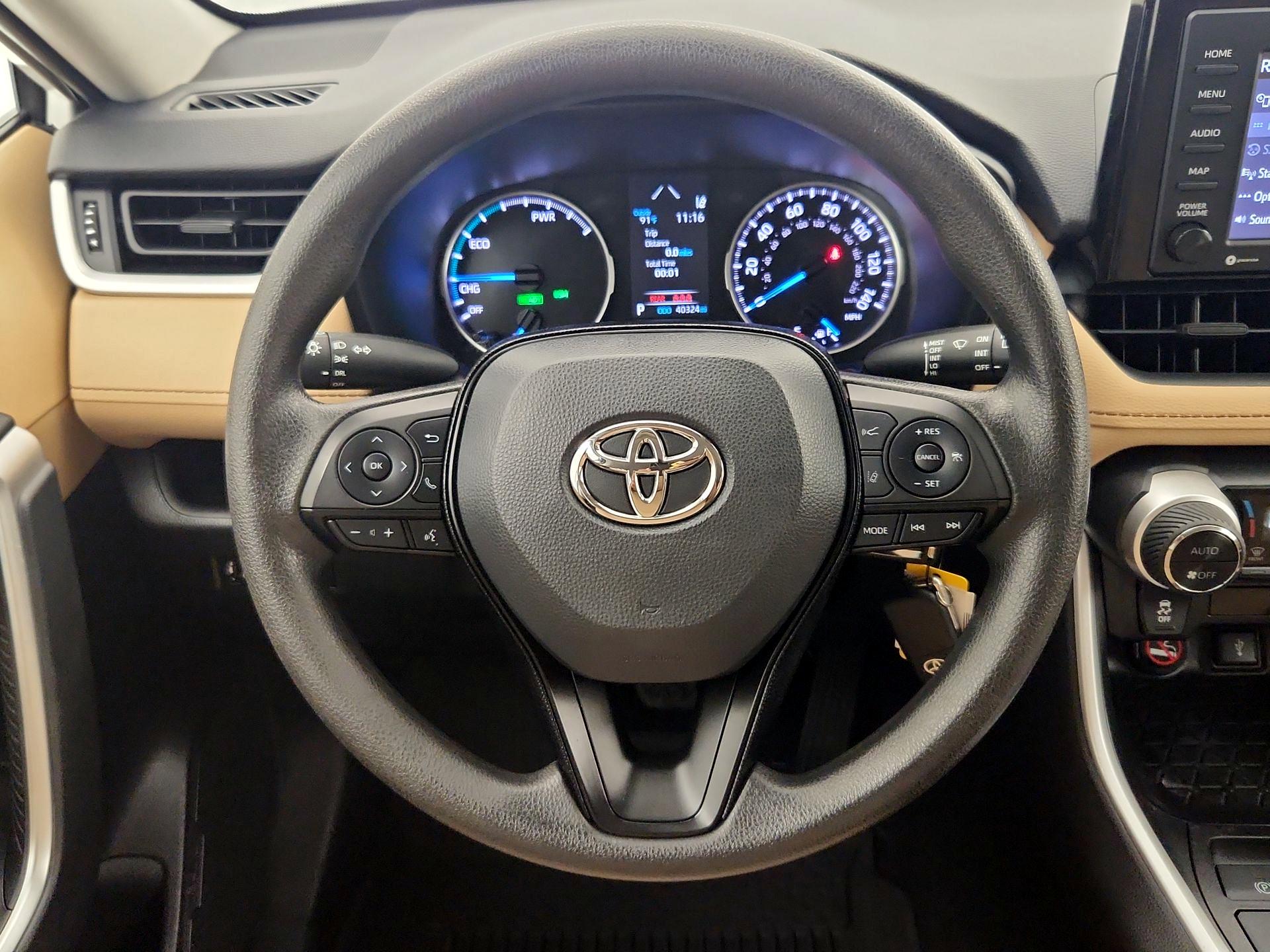 Thumbnail: 2021 Toyota RAV4 - 10