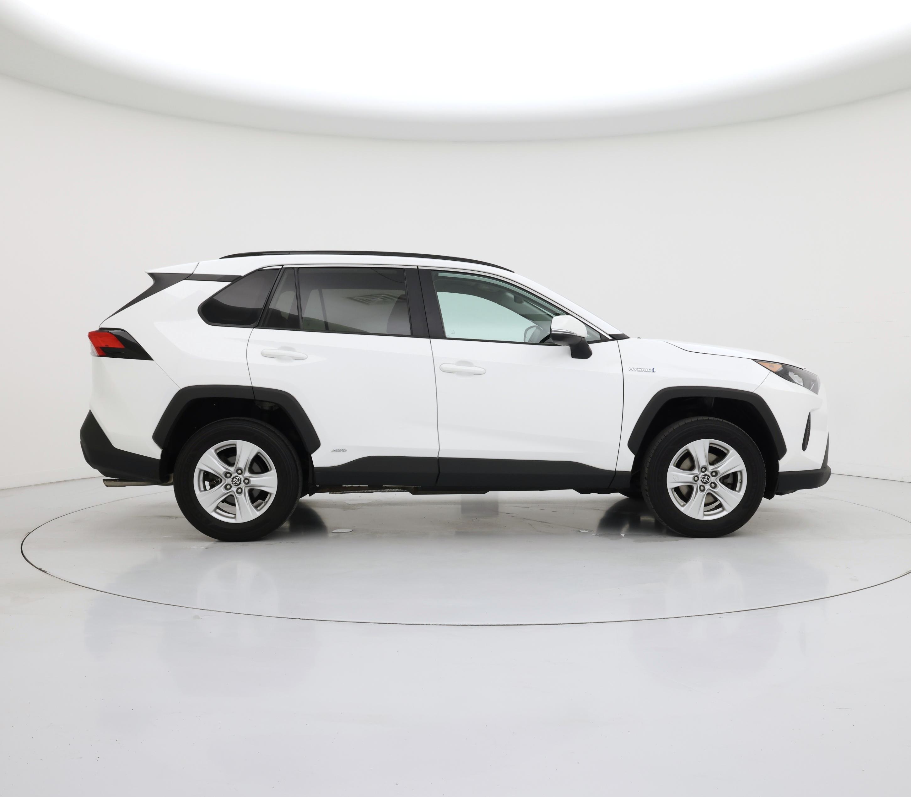Thumbnail: 2021 Toyota RAV4 - 7