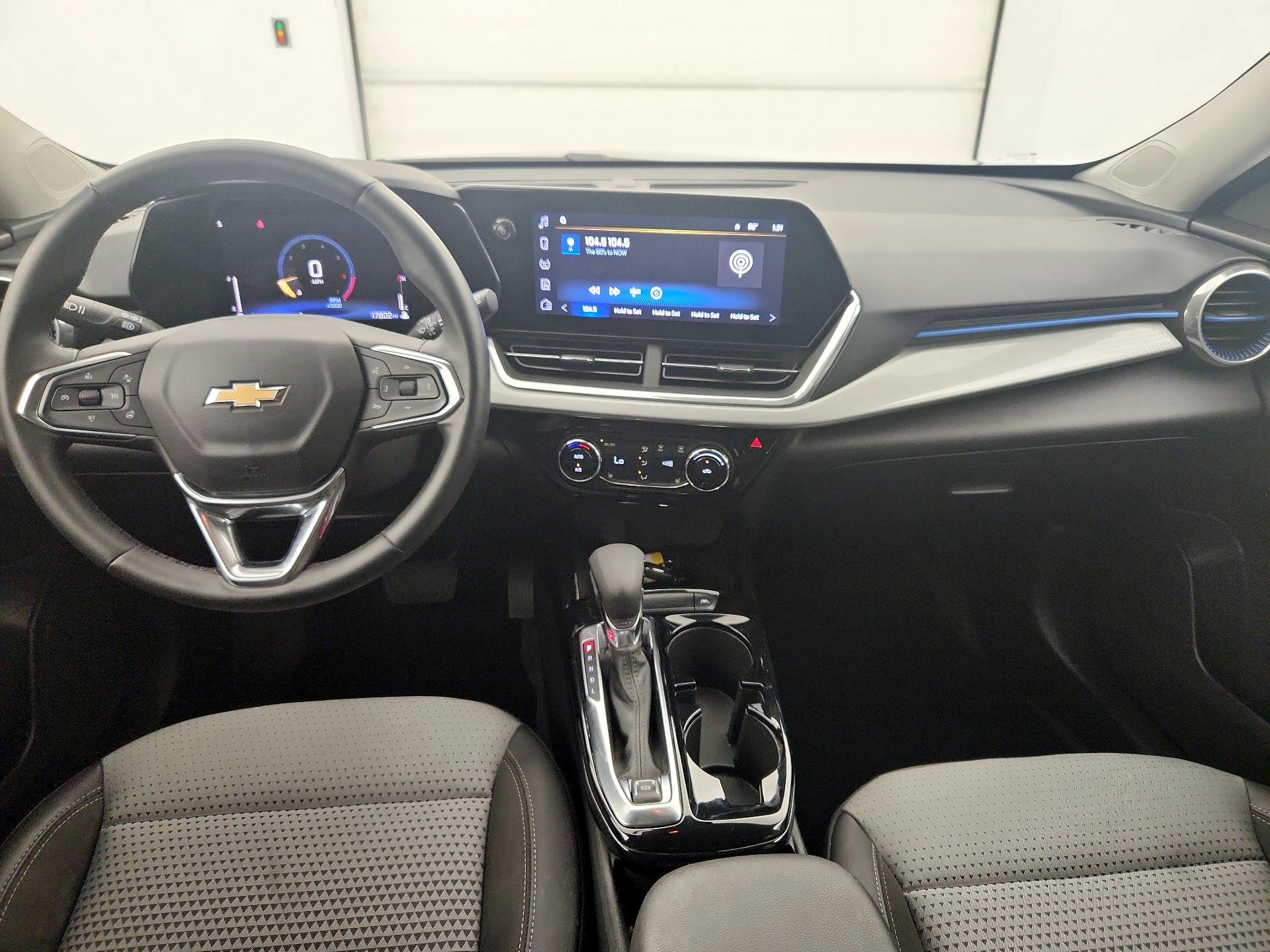 Thumbnail: 2024 Chevrolet Trax - 9
